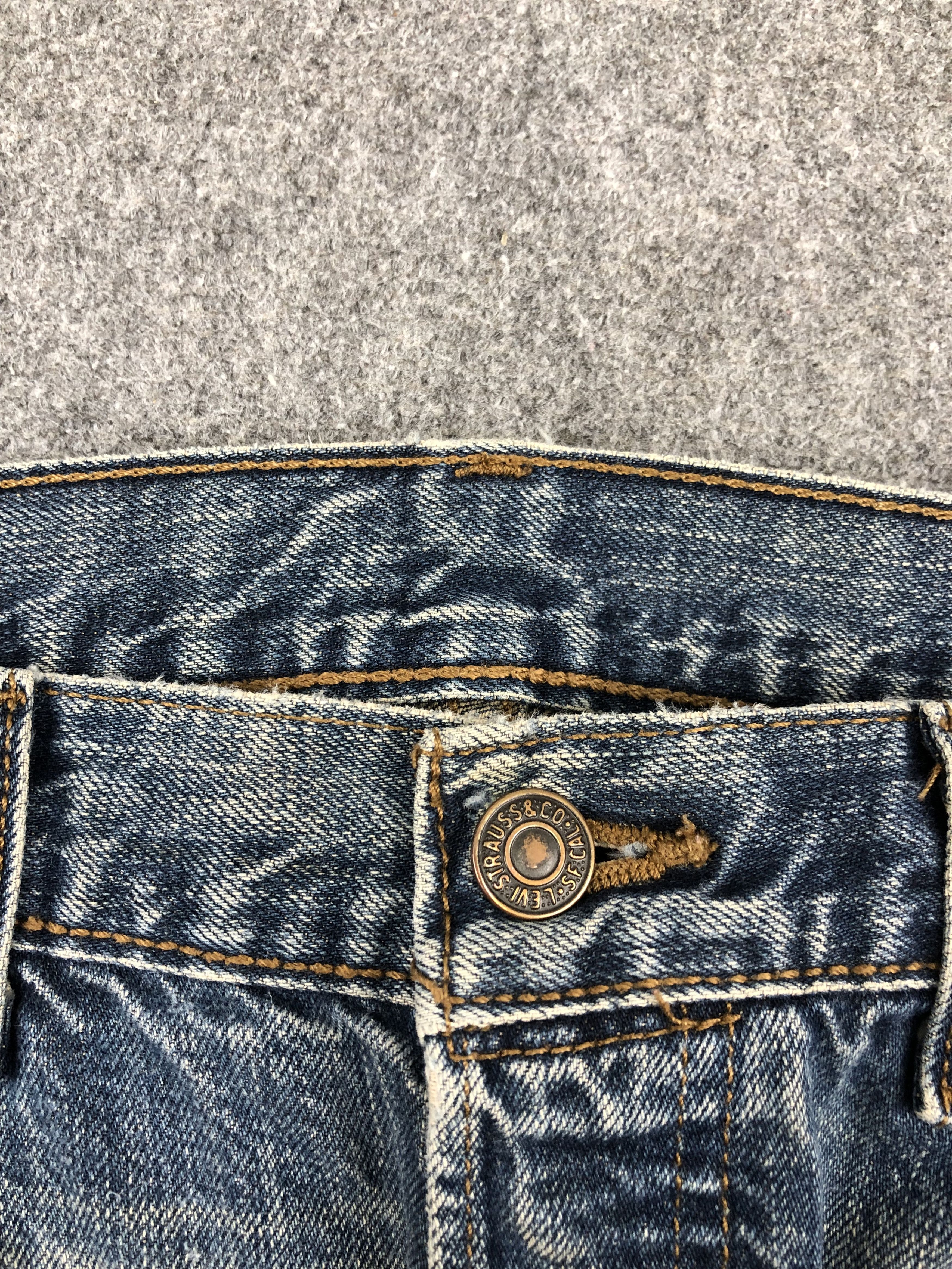 Levi's Vintage Levis 501 Faded Blue Jeans DP1344 Size US 33 - 10 Thumbnail
