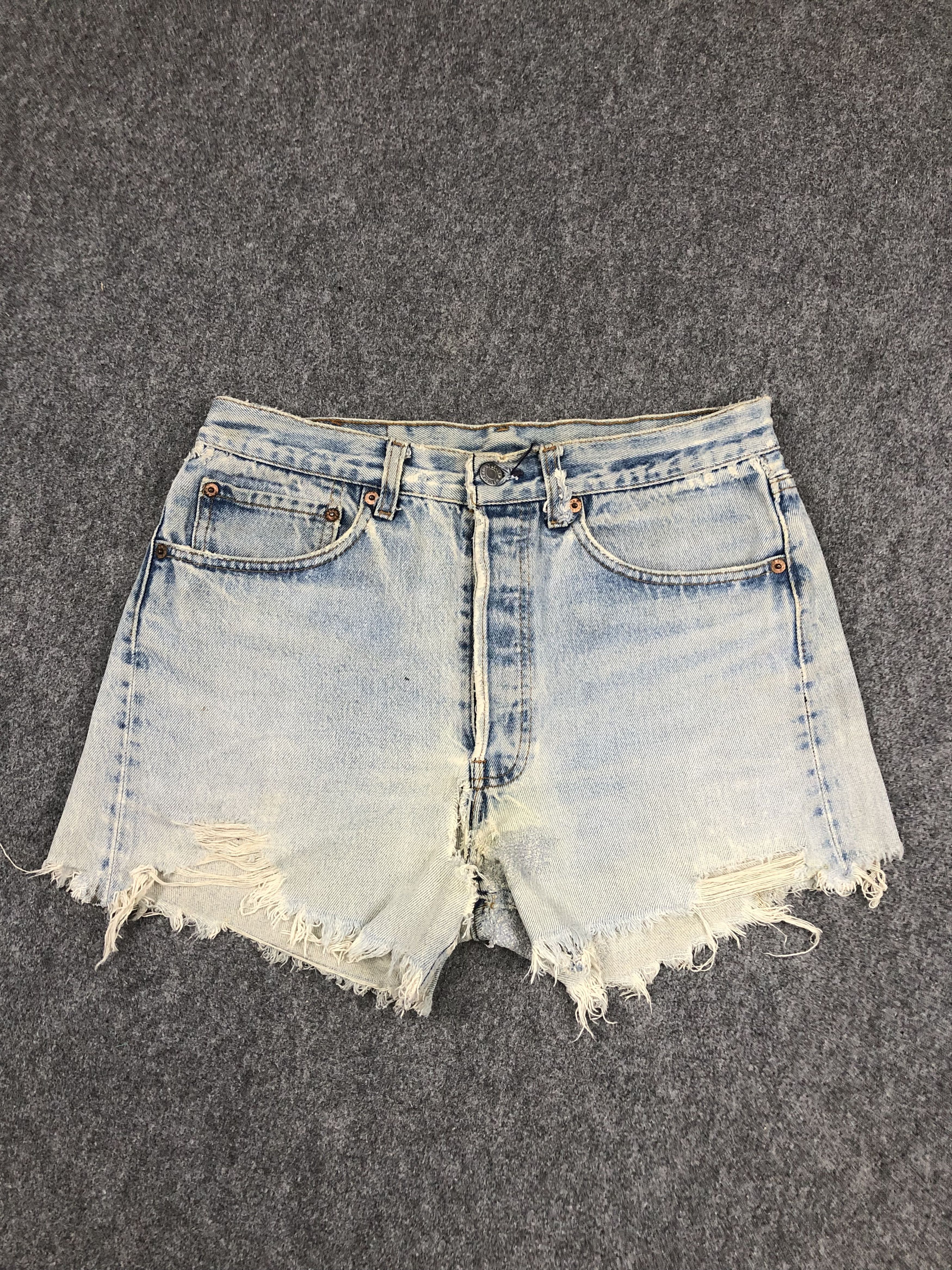 Vintage Levis 501 Faded Blue Short Jeans DP1346