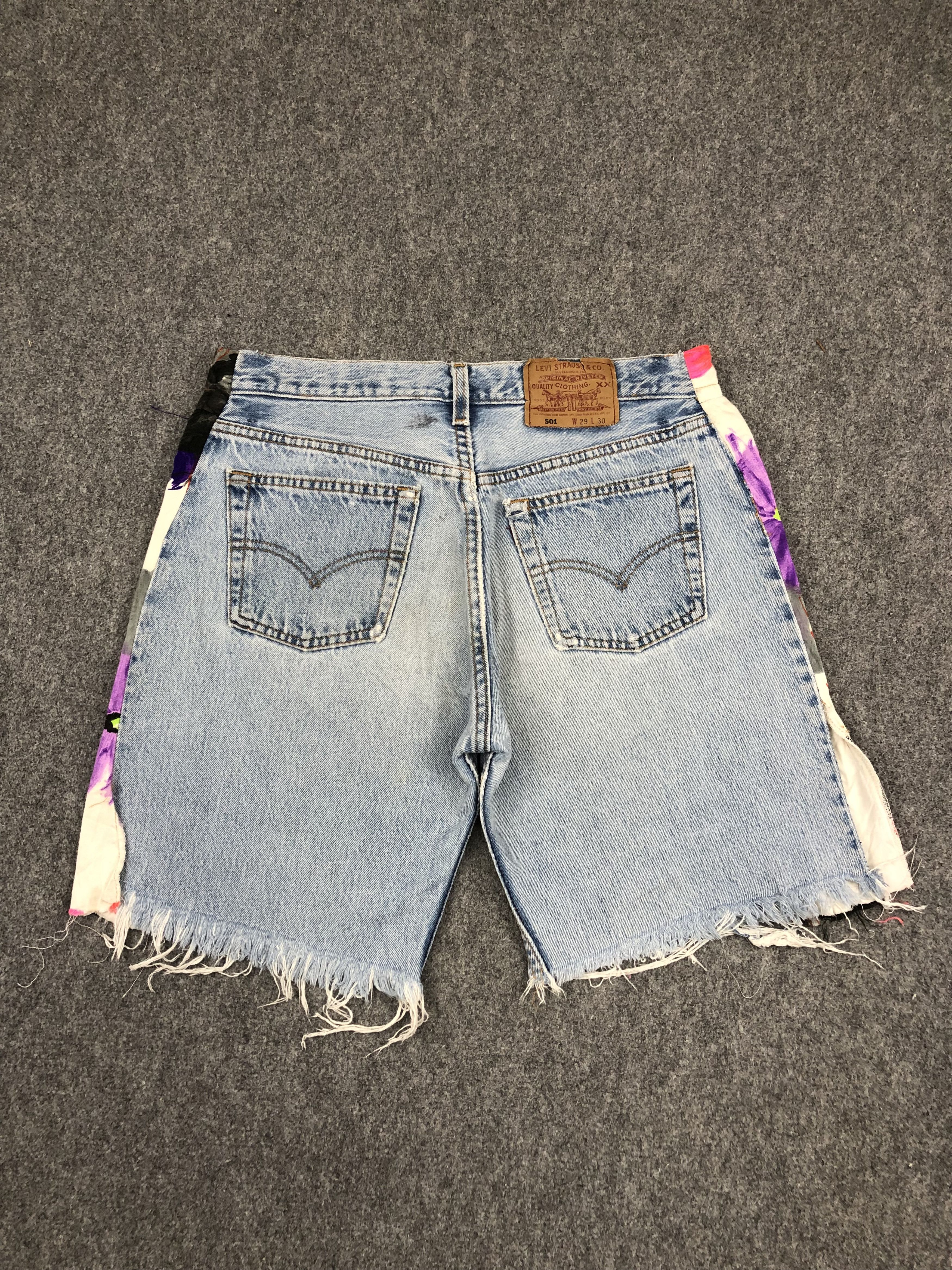 Levi's × Vintage Vintage Levis 501 Faded Blue Cropped Jeans Size US 33 - 2 Thumbnail