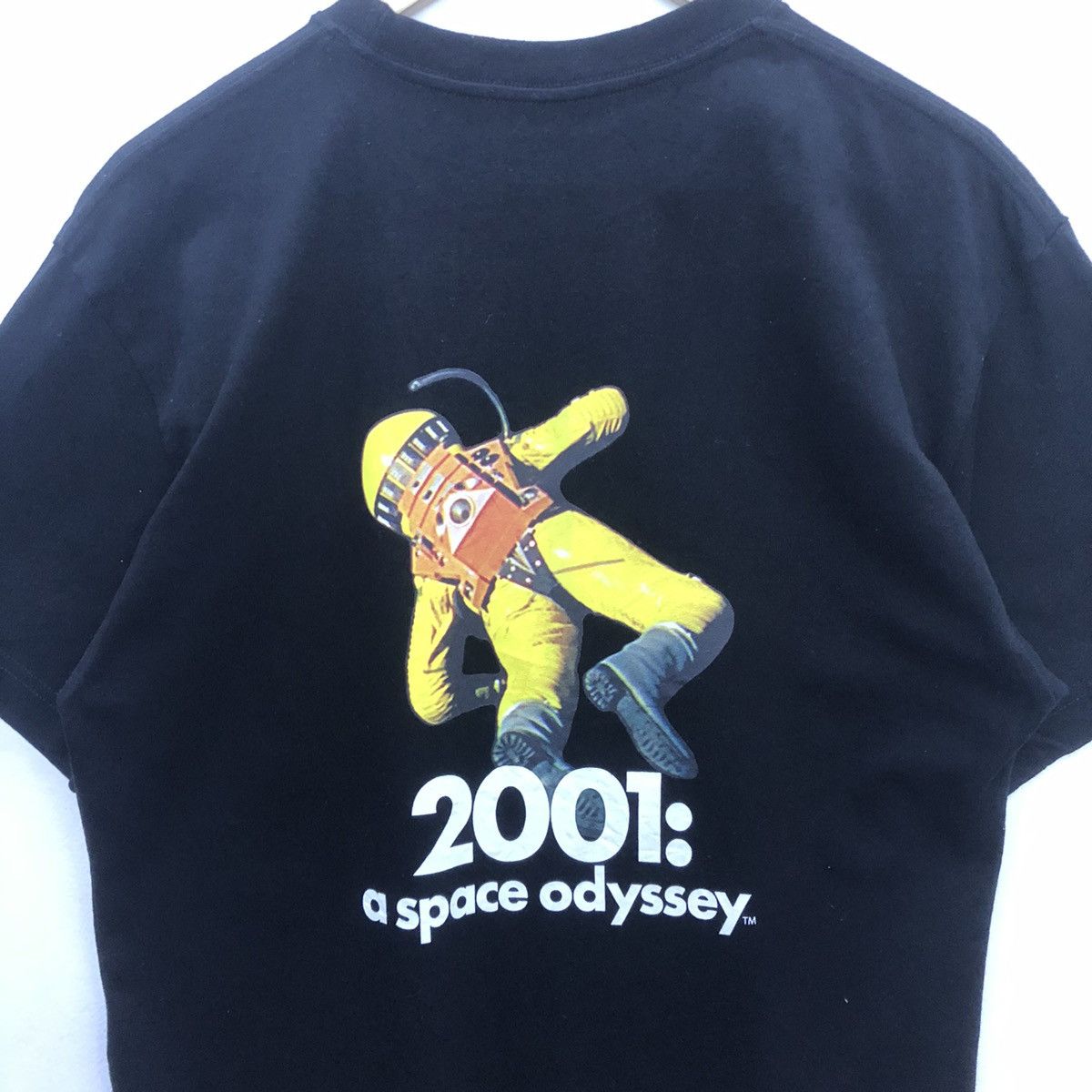 Space Odyssey 2001 X GU Movie Sci-Fi Tshirt