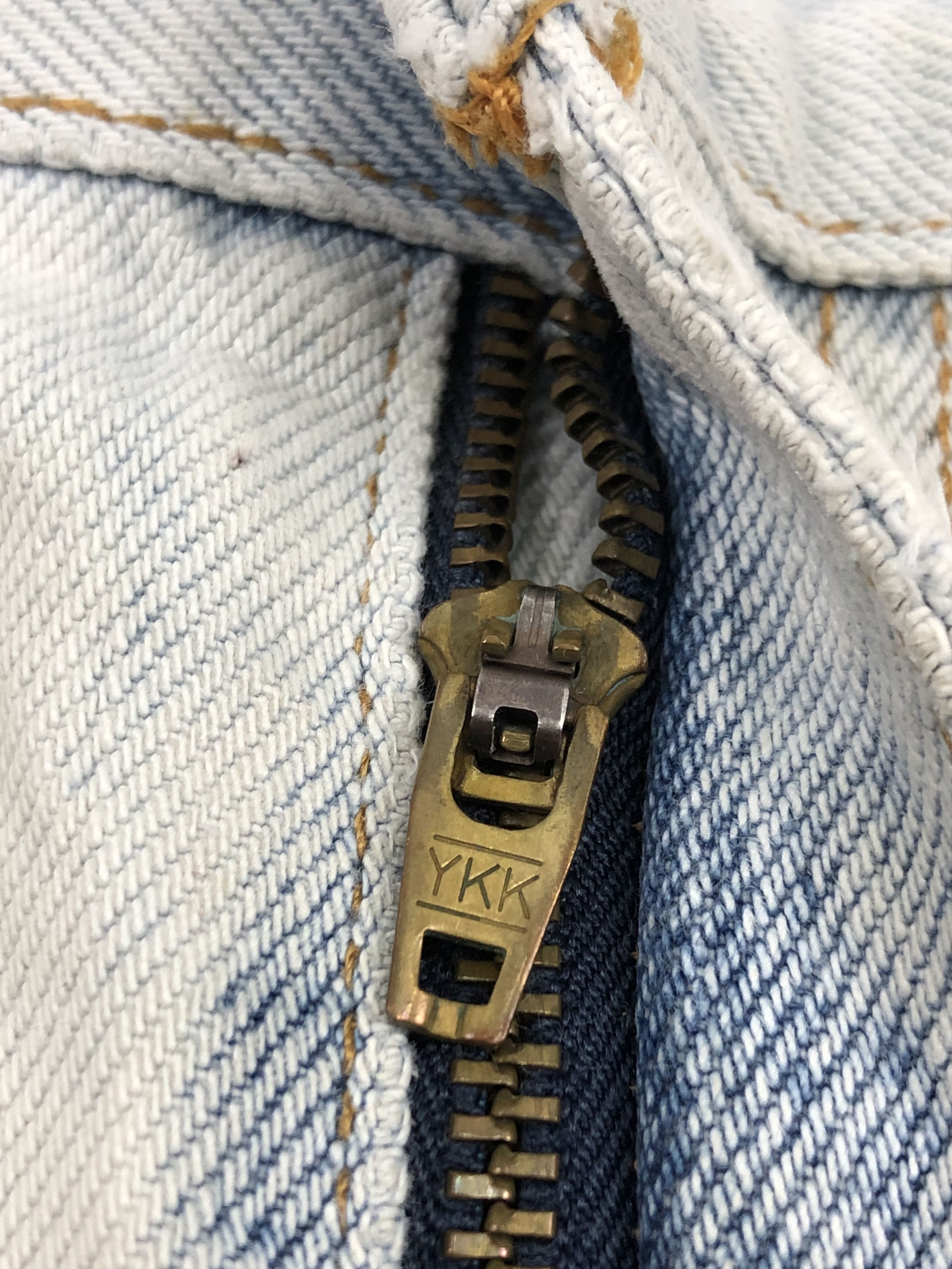 Levi's × Vintage Vintage 90s Levis 505 Light Wash Jeans Size US 38 / EU 54 - 11 Thumbnail