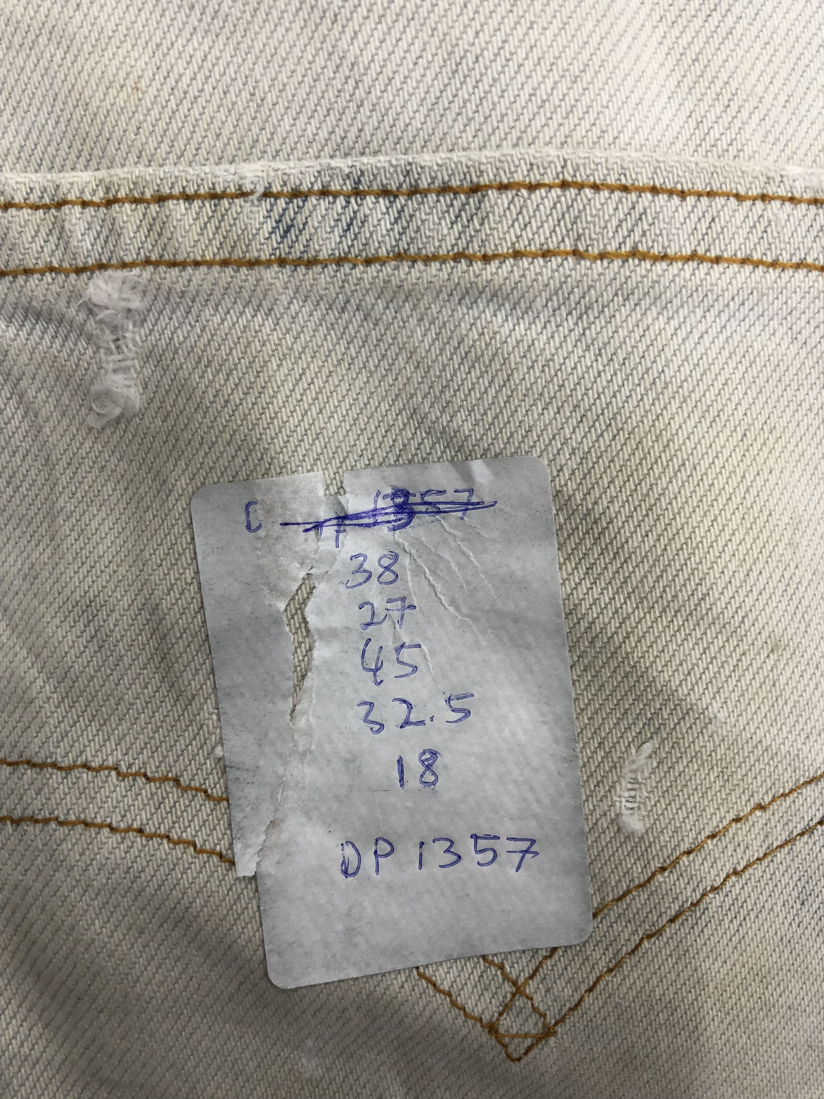 Levi's × Vintage Vintage 90s Levis 505 Light Wash Jeans Size US 38 / EU 54 - 13 Thumbnail