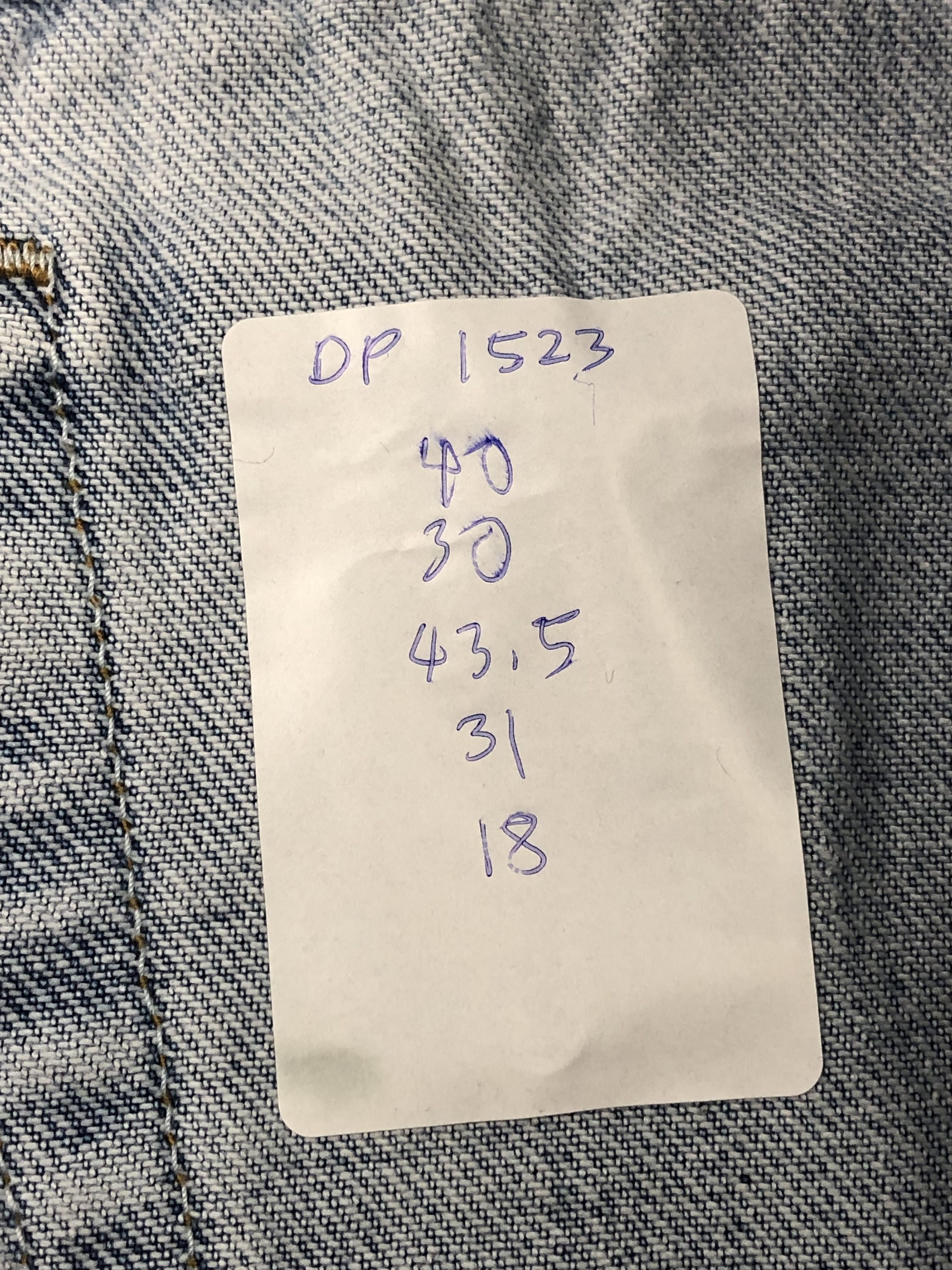 Levi's Vintage Levis 505 Faded Blue Jeans DP1523 Size US 40 / EU 56 - 15 Thumbnail