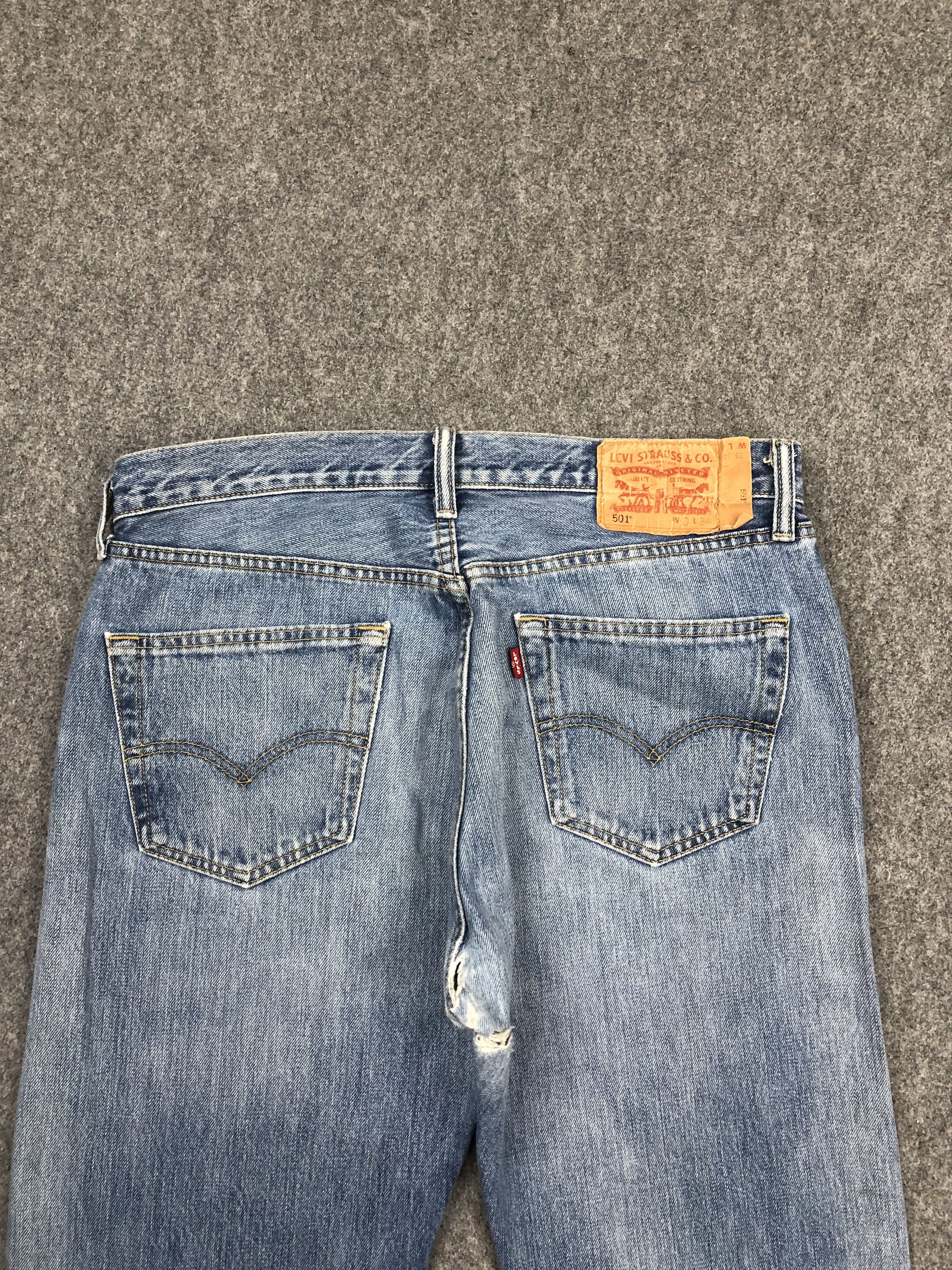 Levi's Vintage Levis 501 Faded Blue Jeans DP1525 Size US 33 - 3 Thumbnail