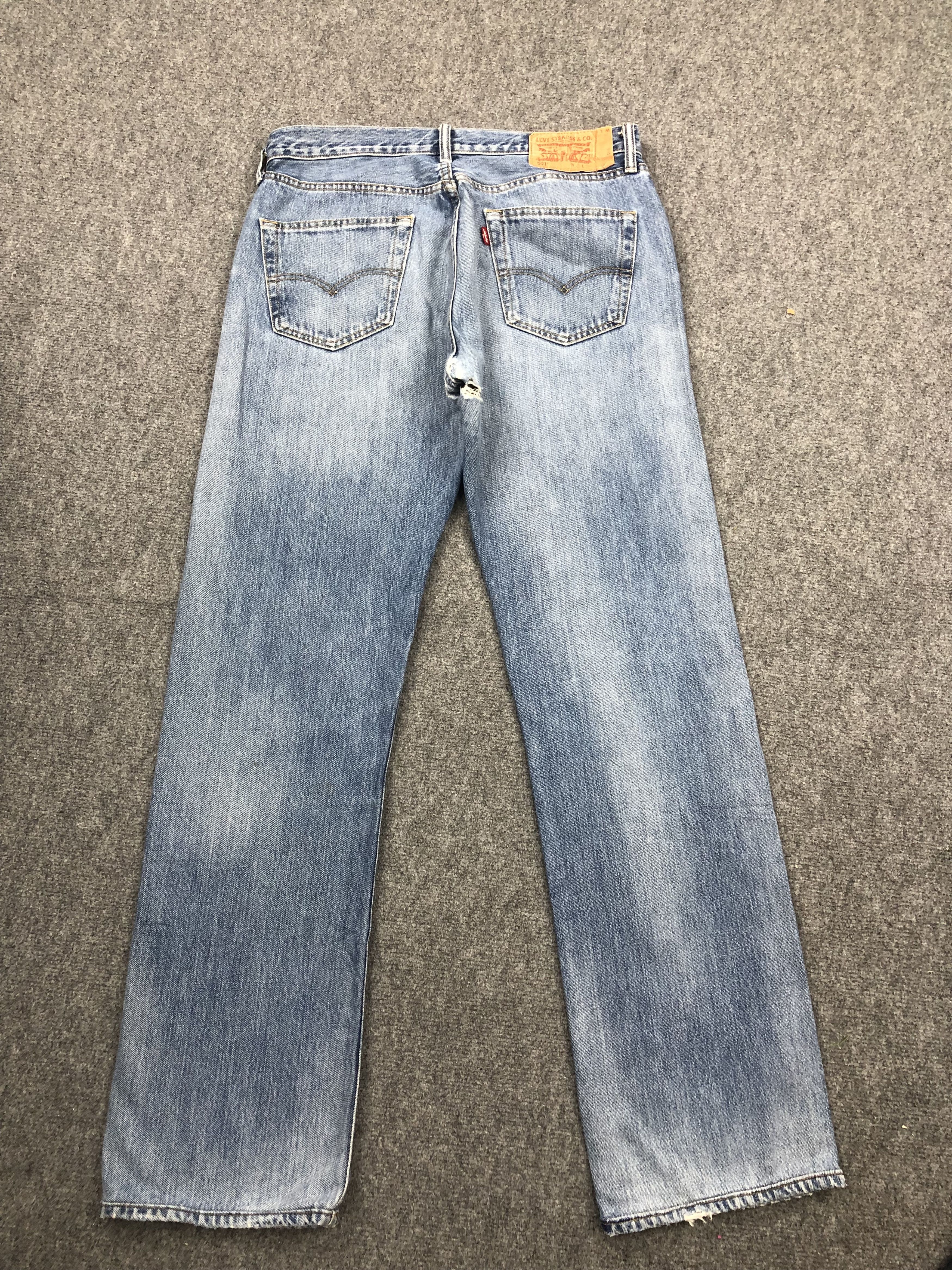 Levi's Vintage Levis 501 Faded Blue Jeans DP1525 Size US 33 - 2 Thumbnail
