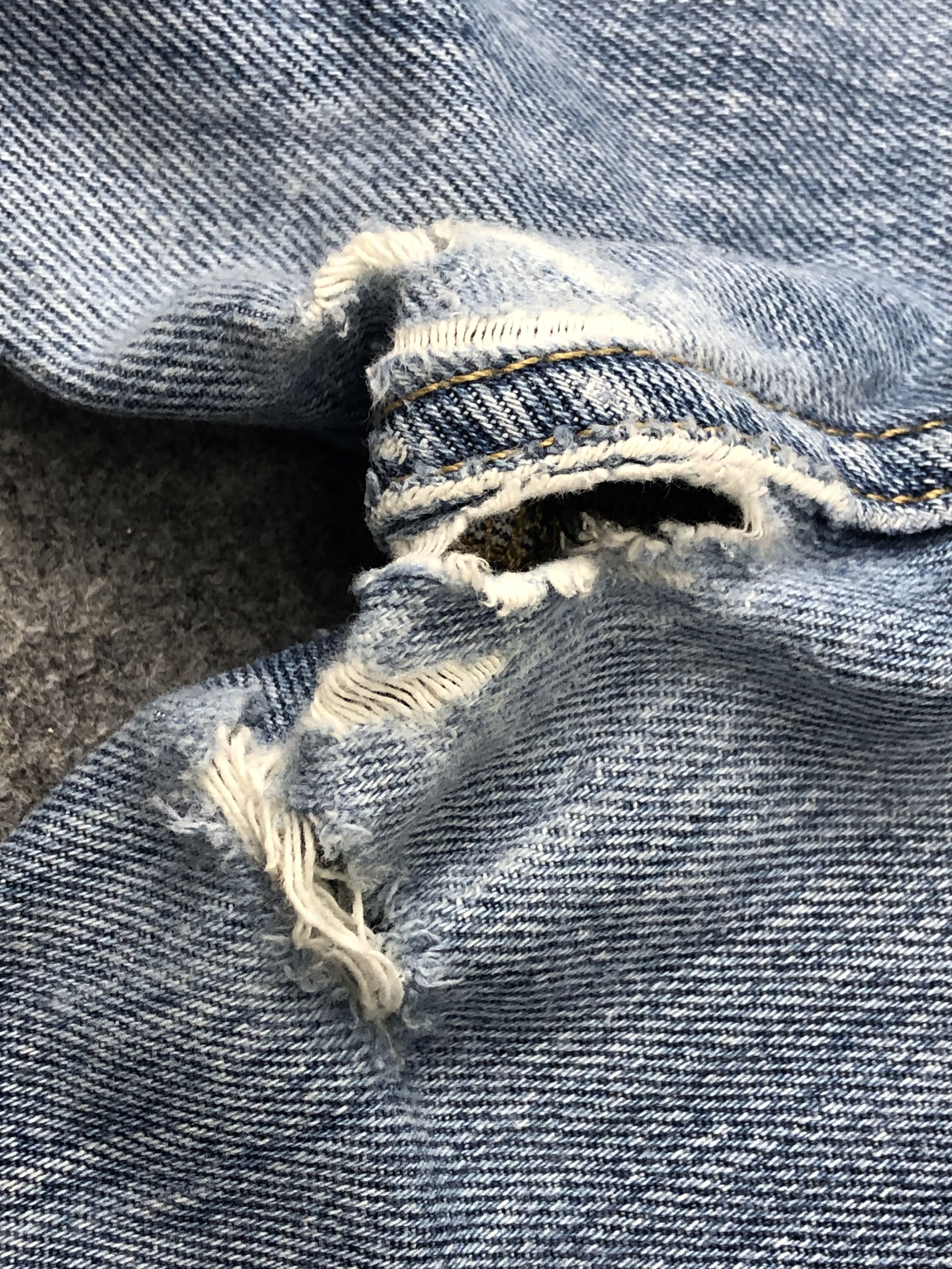 Levi's Vintage Levis 501 Faded Blue Jeans DP1525 Size US 33 - 12 Thumbnail