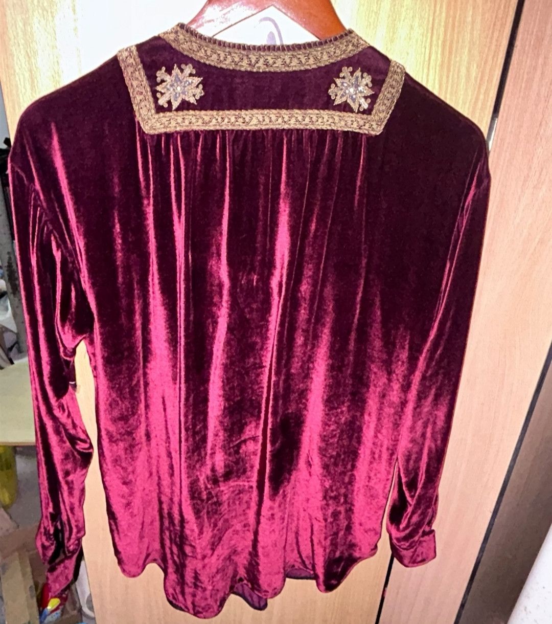 Saint Laurent Paris Saint Laurent 15SS Burgundy Velvet Smocked Shirt Size US M / EU 48-50 / 2 - 2 Thumbnail