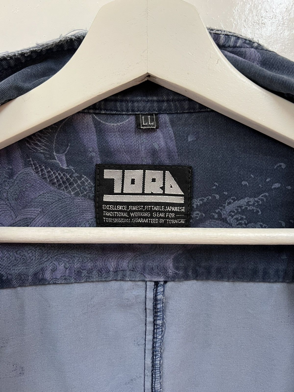 Japanese Brand × Toyo Enterprises Rare vintage Tora koi fish motive japanese classic style Size US L / EU 52-54 / 3 - 7 Thumbnail