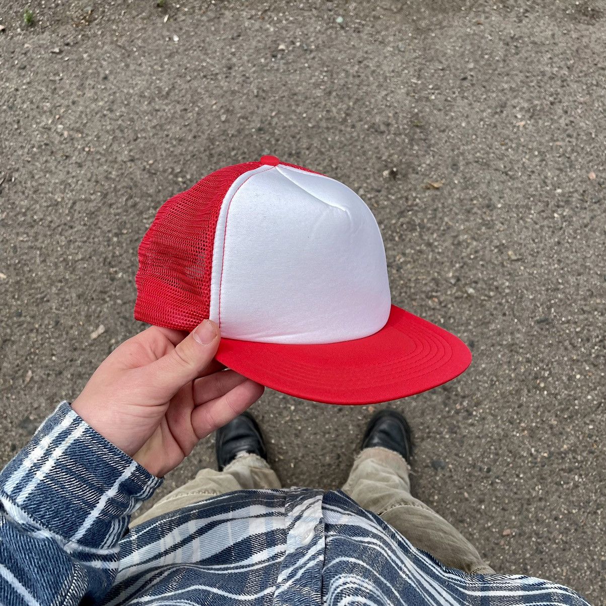 Vintage Vintage 90s Red White Trucker Hat Streetwear Skate Logo OS Size ONE SIZE - 2 Thumbnail