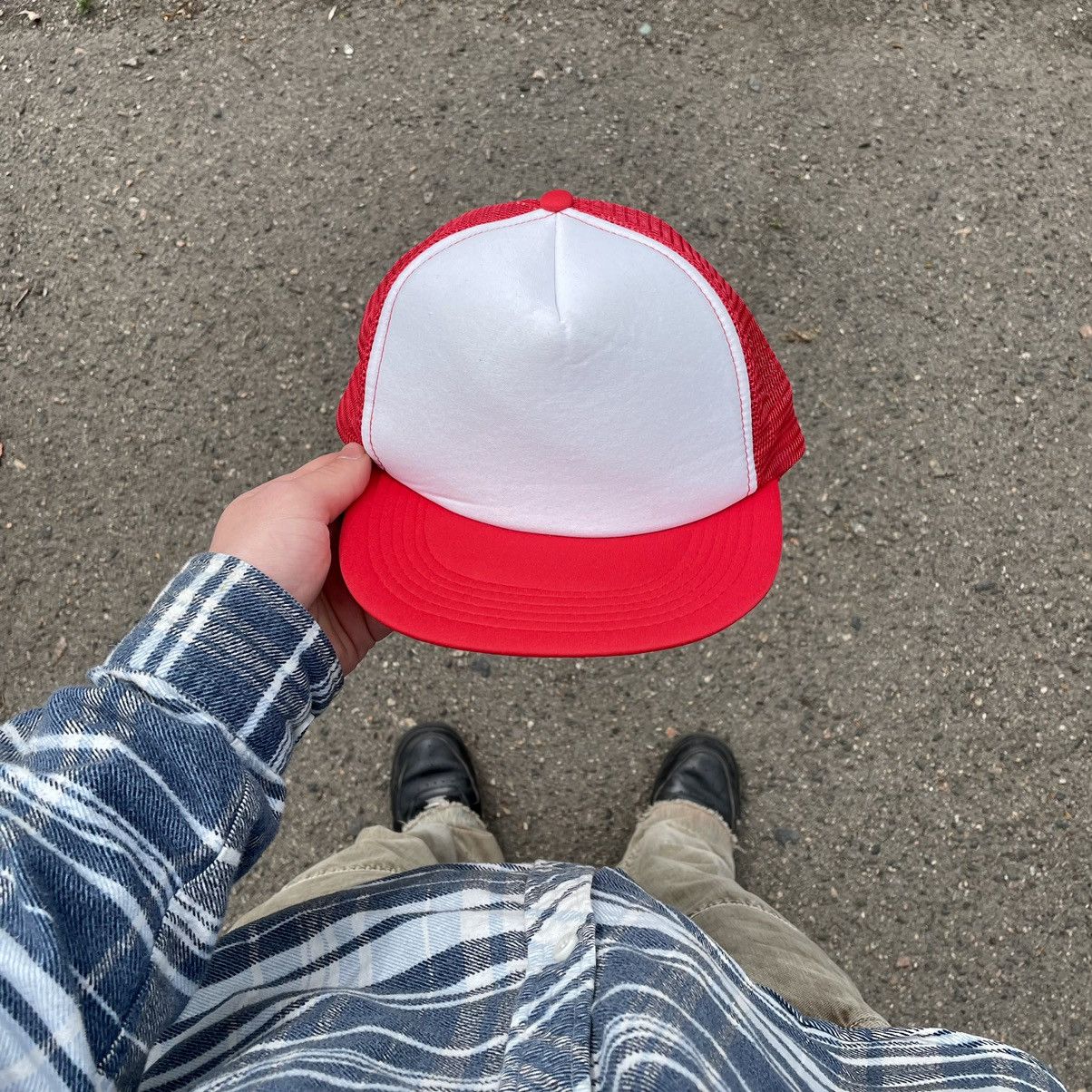 Vintage Vintage 90s Red White Trucker Hat Streetwear Skate Logo OS Size ONE SIZE - 1 Thumbnail