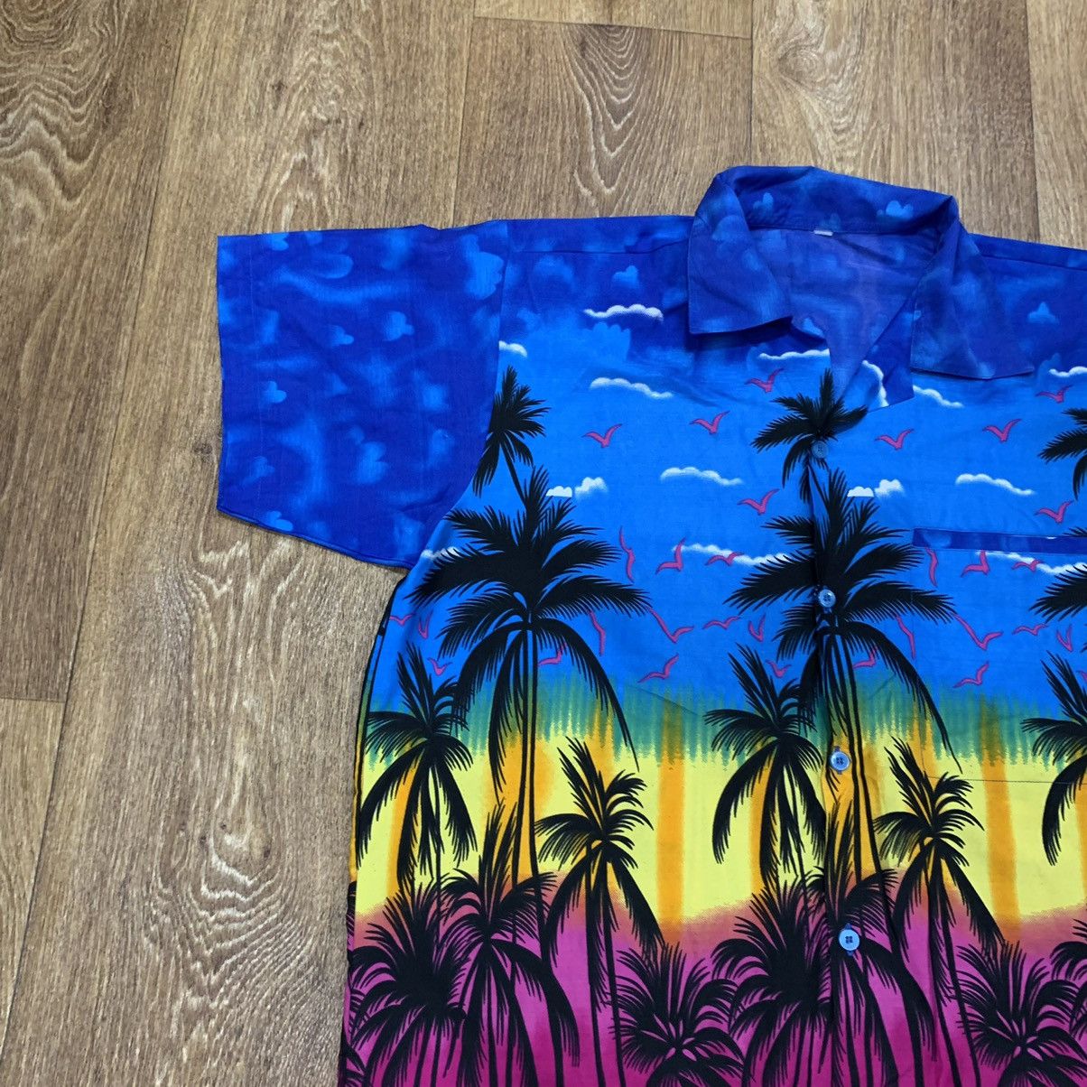Vintage Vintage 90s Tropical Graphic Tee Y2K Streetwear Rave Slim S Size US S / EU 44-46 / 1 - 4 Thumbnail