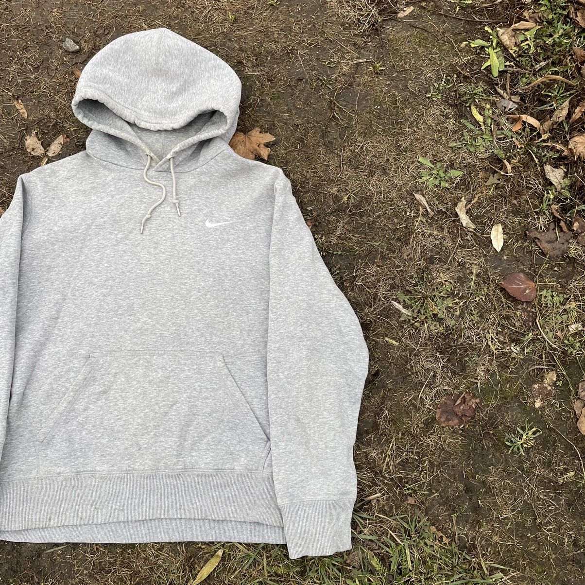Vintage Vintage Nike Swoosh Hoodie Faded Grey Streetwear Y2K Denim M Size US M / EU 48-50 / 2 - 3 Thumbnail
