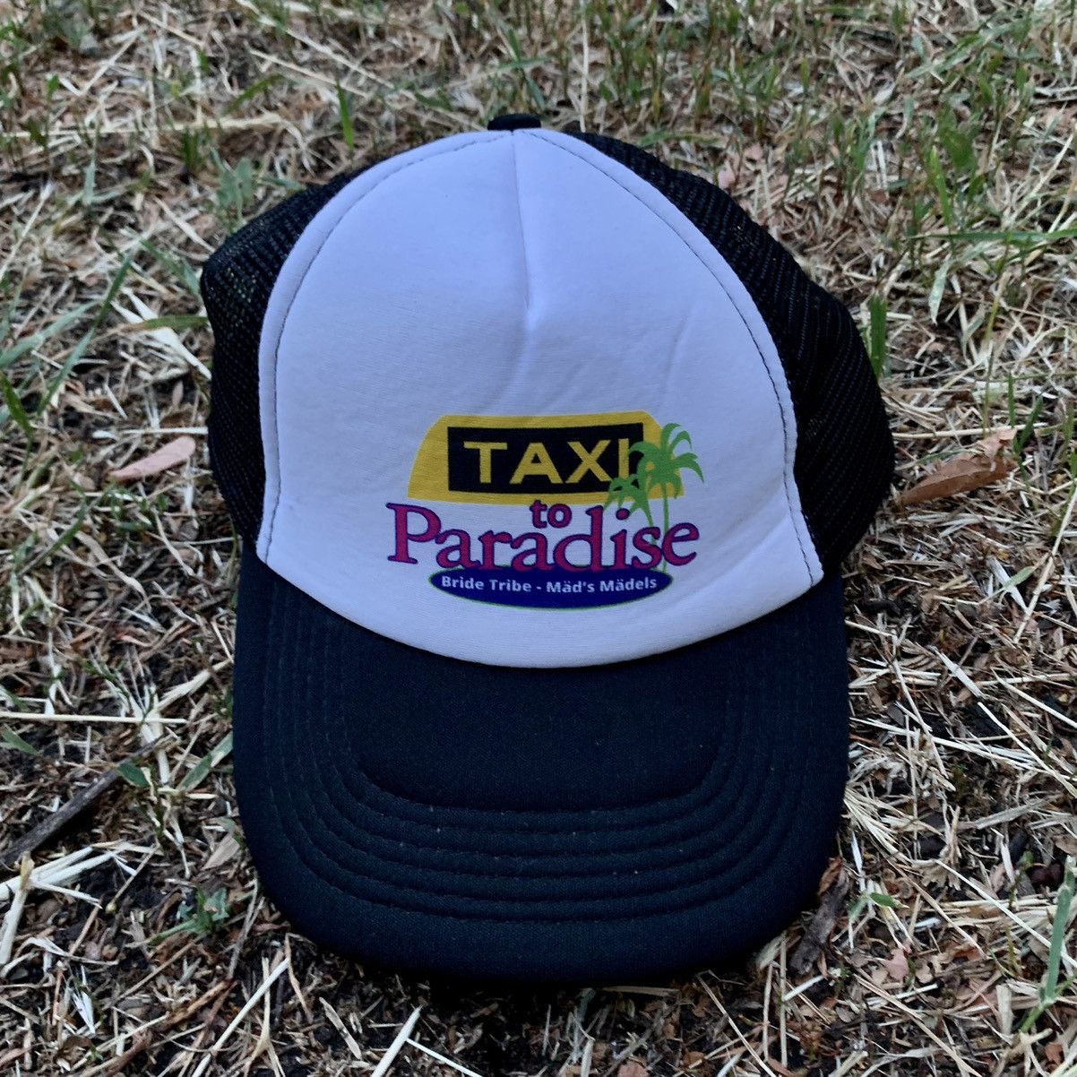 Vintage Vintage 90s Taxi to Paradise Trucker Hat Cap Streetwear OS Size ONE SIZE - 1 Thumbnail