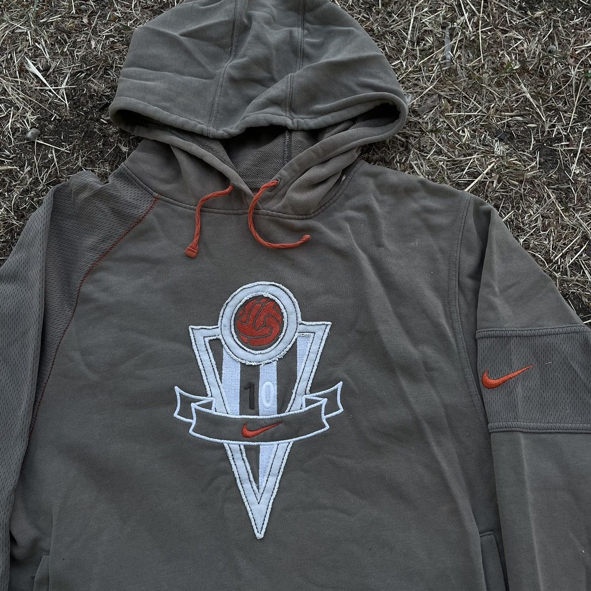 Vintage Vintage 90s Nike Logo Hoodie Caramel Centre XL Size US XL / EU 56 / 4 - 5 Thumbnail