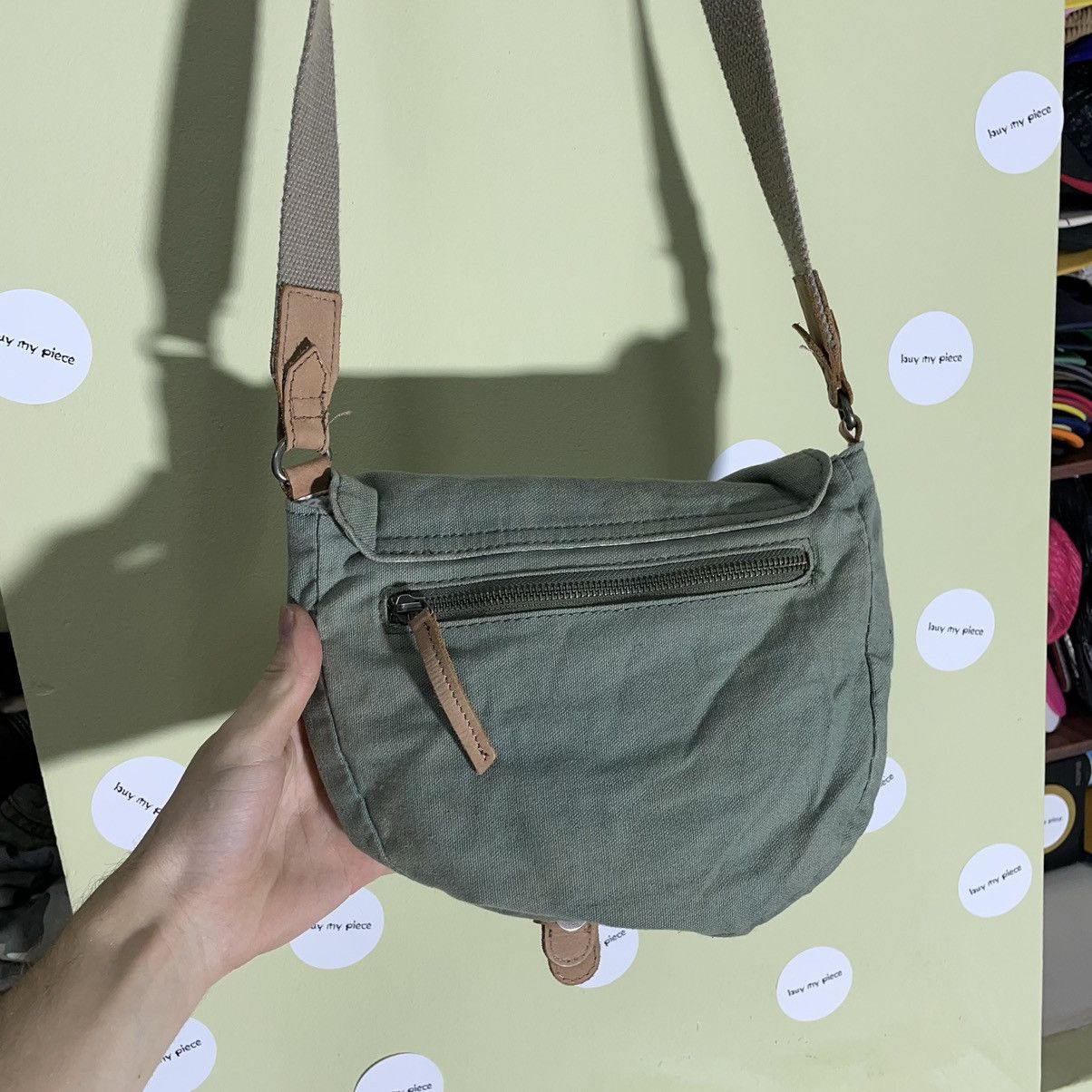Vintage Vintage Y2K Olive Crossbody Bag Gorpcore Streetwear Slim OS Size ONE SIZE - 7 Thumbnail