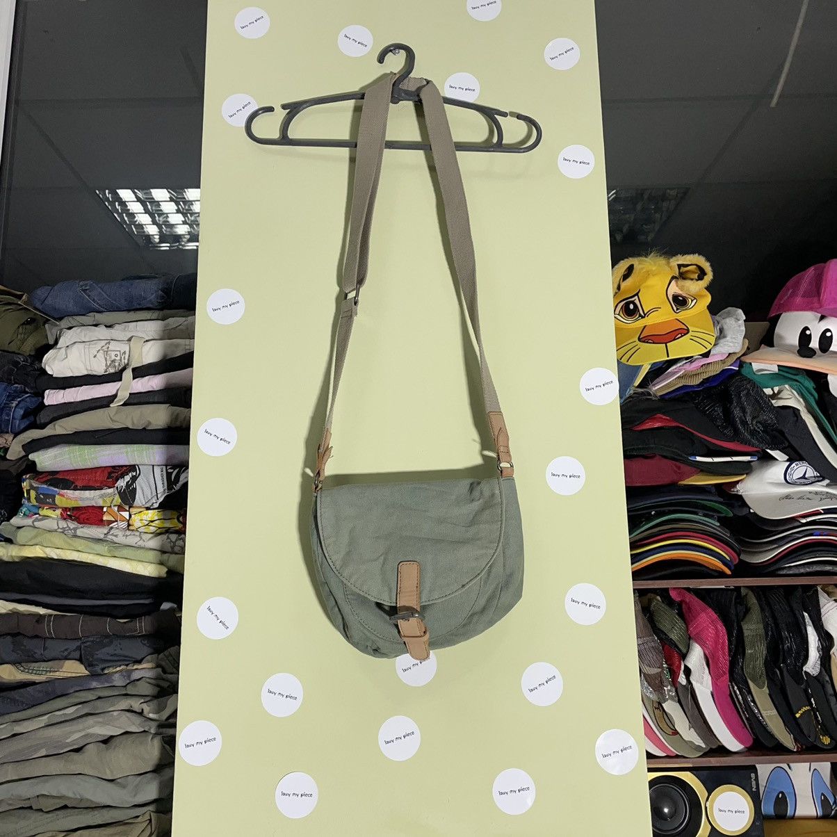 Vintage Vintage Y2K Olive Crossbody Bag Gorpcore Streetwear Slim OS Size ONE SIZE - 1 Thumbnail