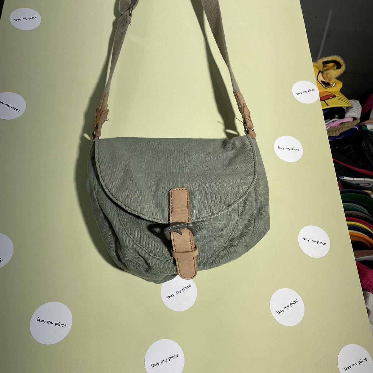 Vintage Vintage Y2K Olive Crossbody Bag Gorpcore Streetwear Slim OS Size ONE SIZE - 3 Thumbnail