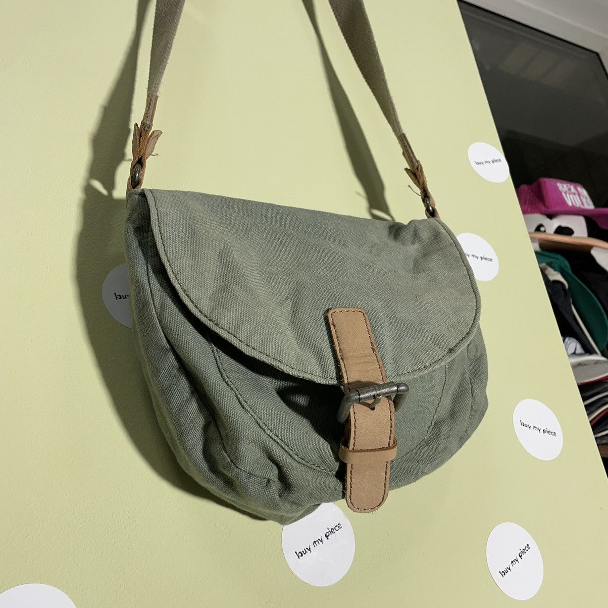 Vintage Vintage Y2K Olive Crossbody Bag Gorpcore Streetwear Slim OS Size ONE SIZE - 4 Thumbnail
