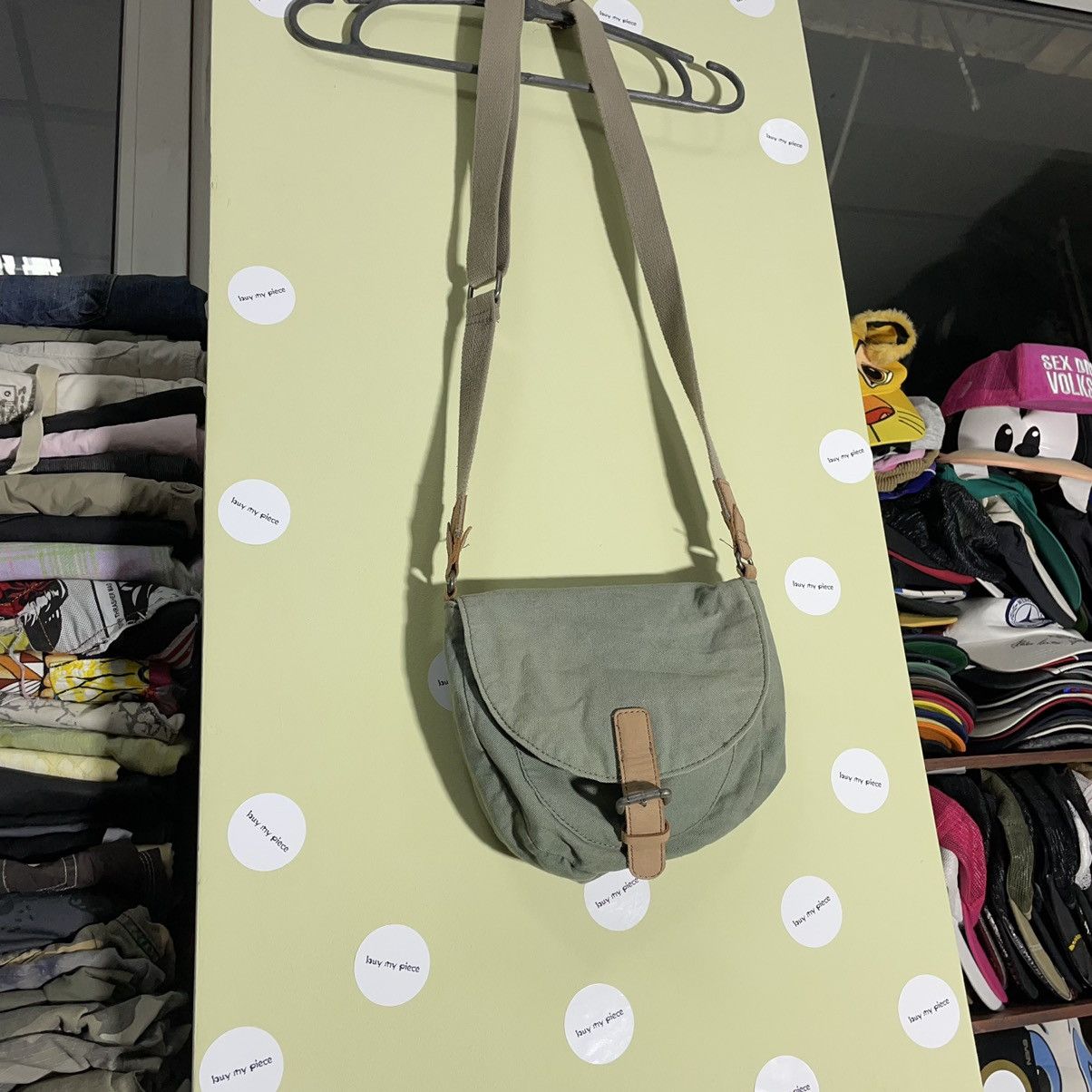 Vintage Vintage Y2K Olive Crossbody Bag Gorpcore Streetwear Slim OS Size ONE SIZE - 2 Thumbnail