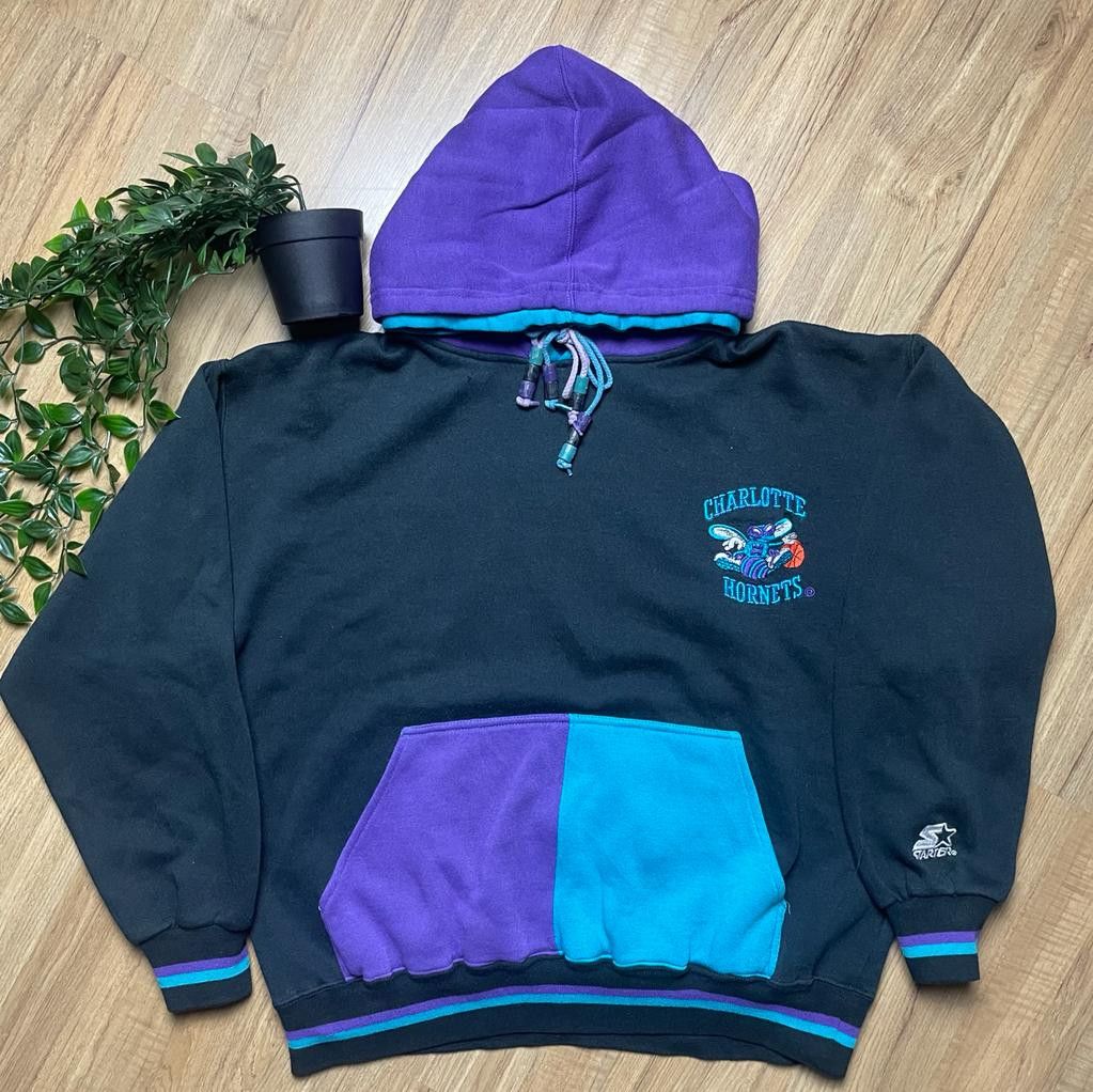 Vintage 90's Hoodie Starter Charlotte Hornets NBA
