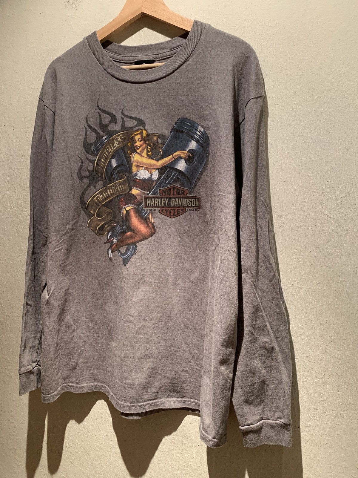 Harley Davidson *RARE* Harley Davidson Pinup USA-Made Long Sleeve Shirt - L Size US L / EU 52-54 / 3 - 1 Thumbnail