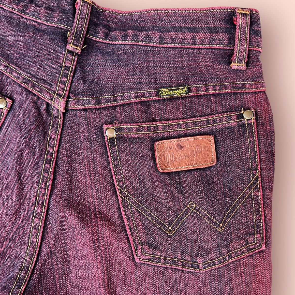 Japanese Brand × Vintage × Wrangler FLARED VINTAGE WRANGLER WASHED RED DENIM Size US 27 - 22 Thumbnail