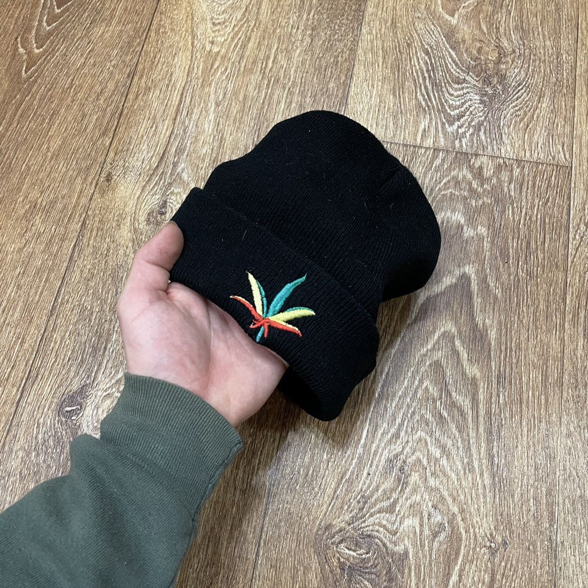 Vintage Vintage Y2K Weed Leaf Beanie Streetwear Skate Baggy Logo OS Size ONE SIZE - 2 Thumbnail