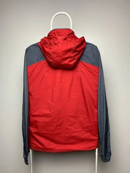 Nike Nike acg light jacket size M streetwear vintage red raincoat Size US M / EU 48-50 / 2 - 4 Thumbnail