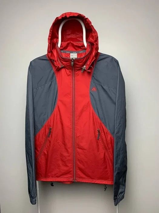 Nike Nike acg light jacket size M streetwear vintage red raincoat Size US M / EU 48-50 / 2 - 1 Thumbnail