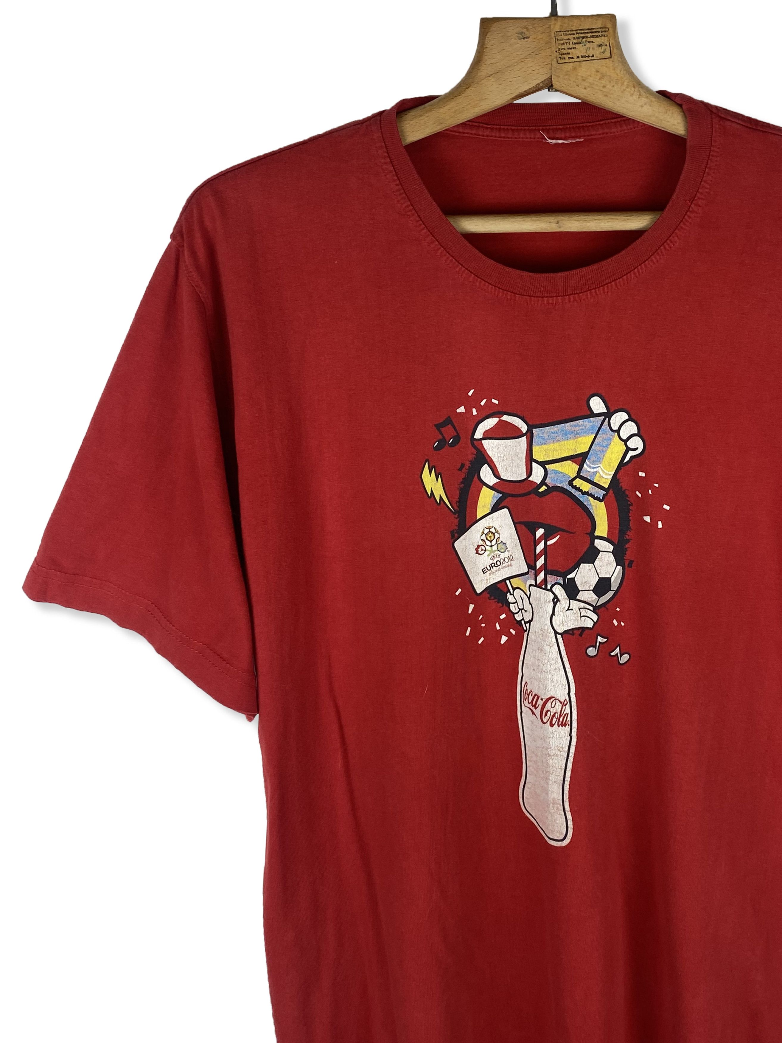 Coca Cola Vintage COCA COLA EURO2012 Ukraine Red T-Shirt M299 Size US L / EU 52-54 / 3 - 3 Thumbnail