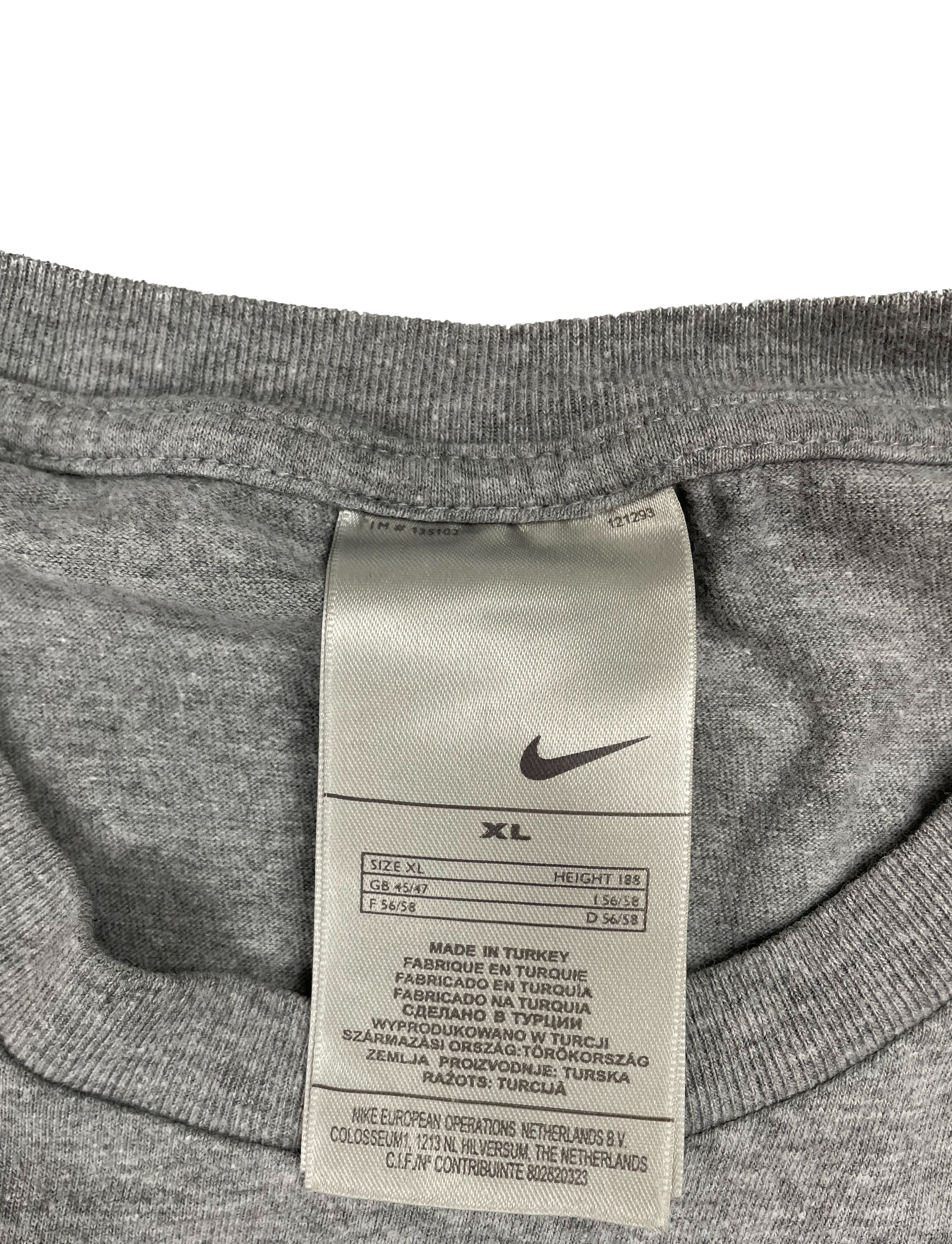 Nike 90s Vintage NIKE Silver Tag Grey T- Shirt M18 Size US XL / EU 56 / 4 - 3 Thumbnail