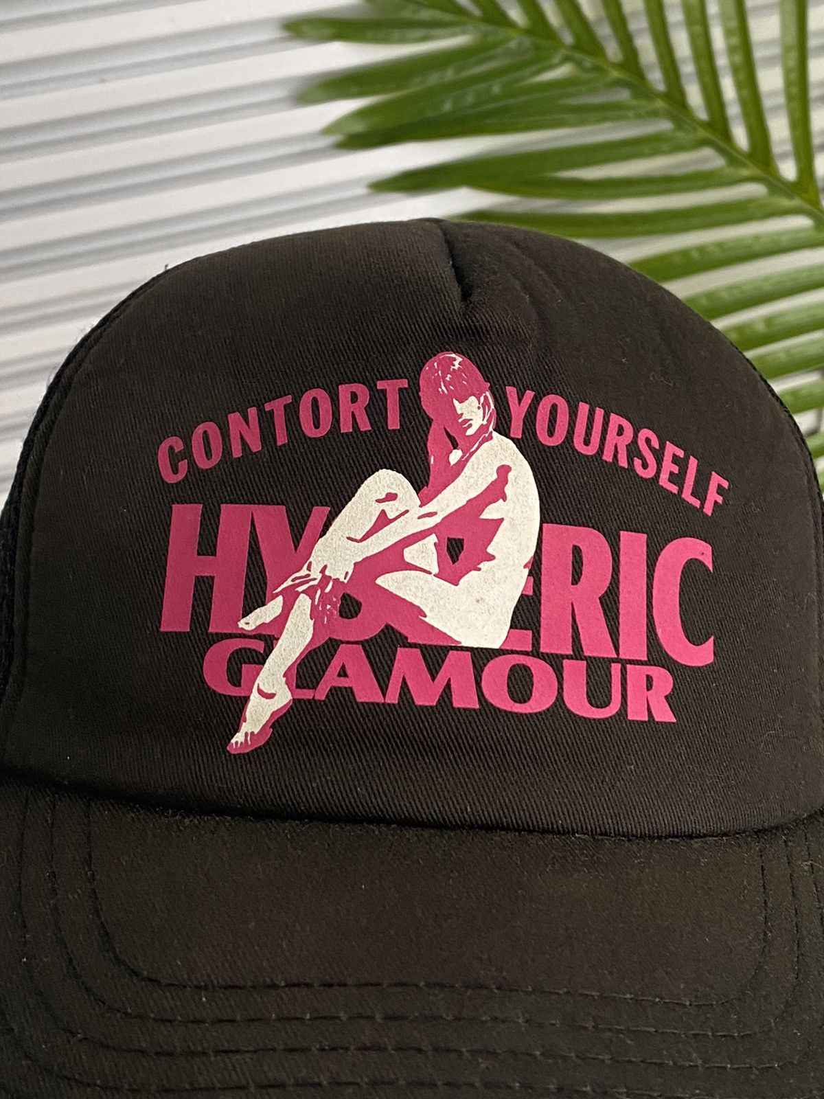 Hysteric Glamour XX Hysteric Glamour Logo Trucker Cap /Travis Flacko Scott Size ONE SIZE - 3 Thumbnail
