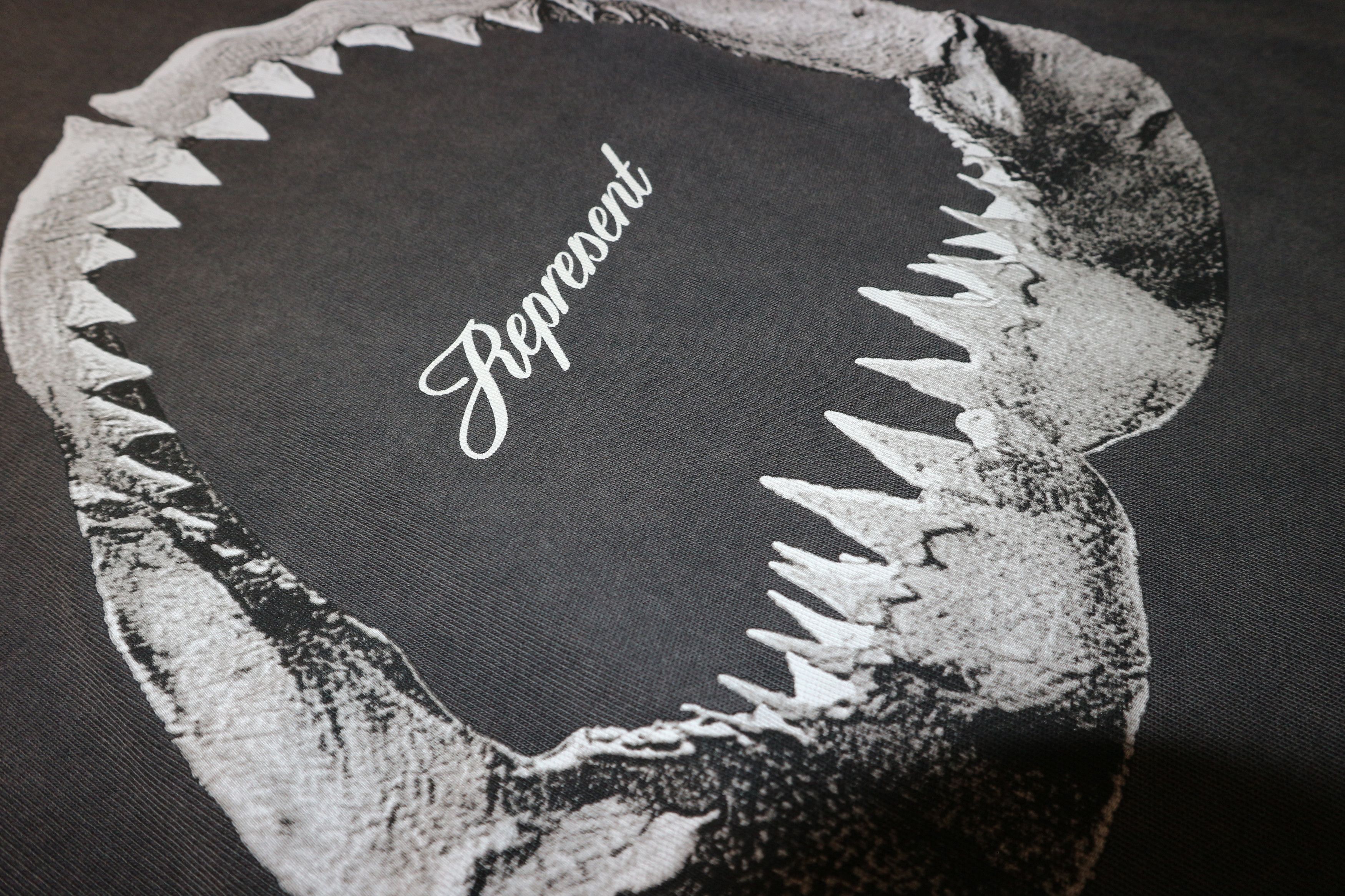 Represent Clo. Shark jaws print t-shirt Size US XL / EU 56 / 4 - 11 Thumbnail