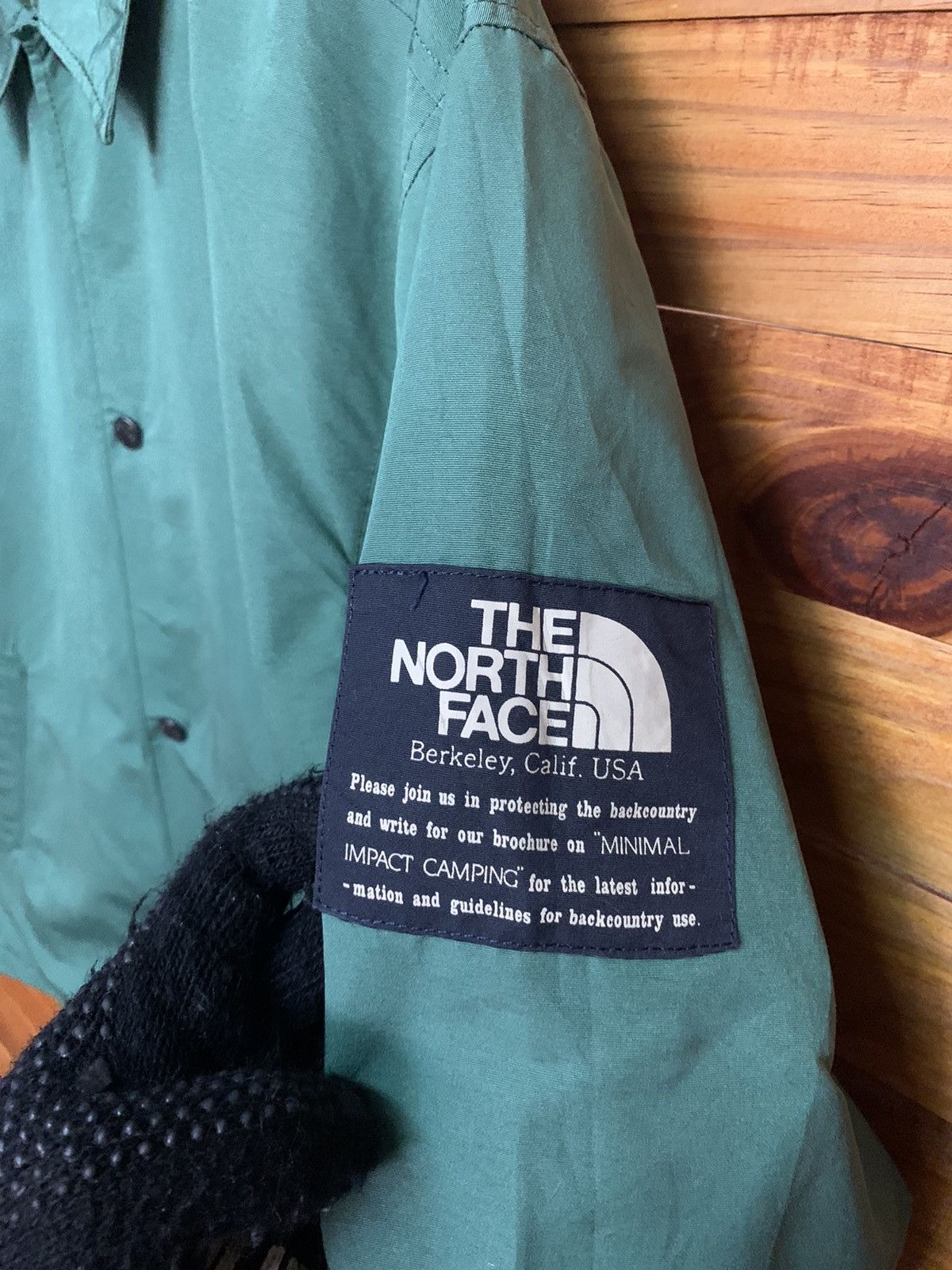 The North Face Vintage The North Face Nylon Coach Jacket Size US L / EU 52-54 / 3 - 4 Thumbnail