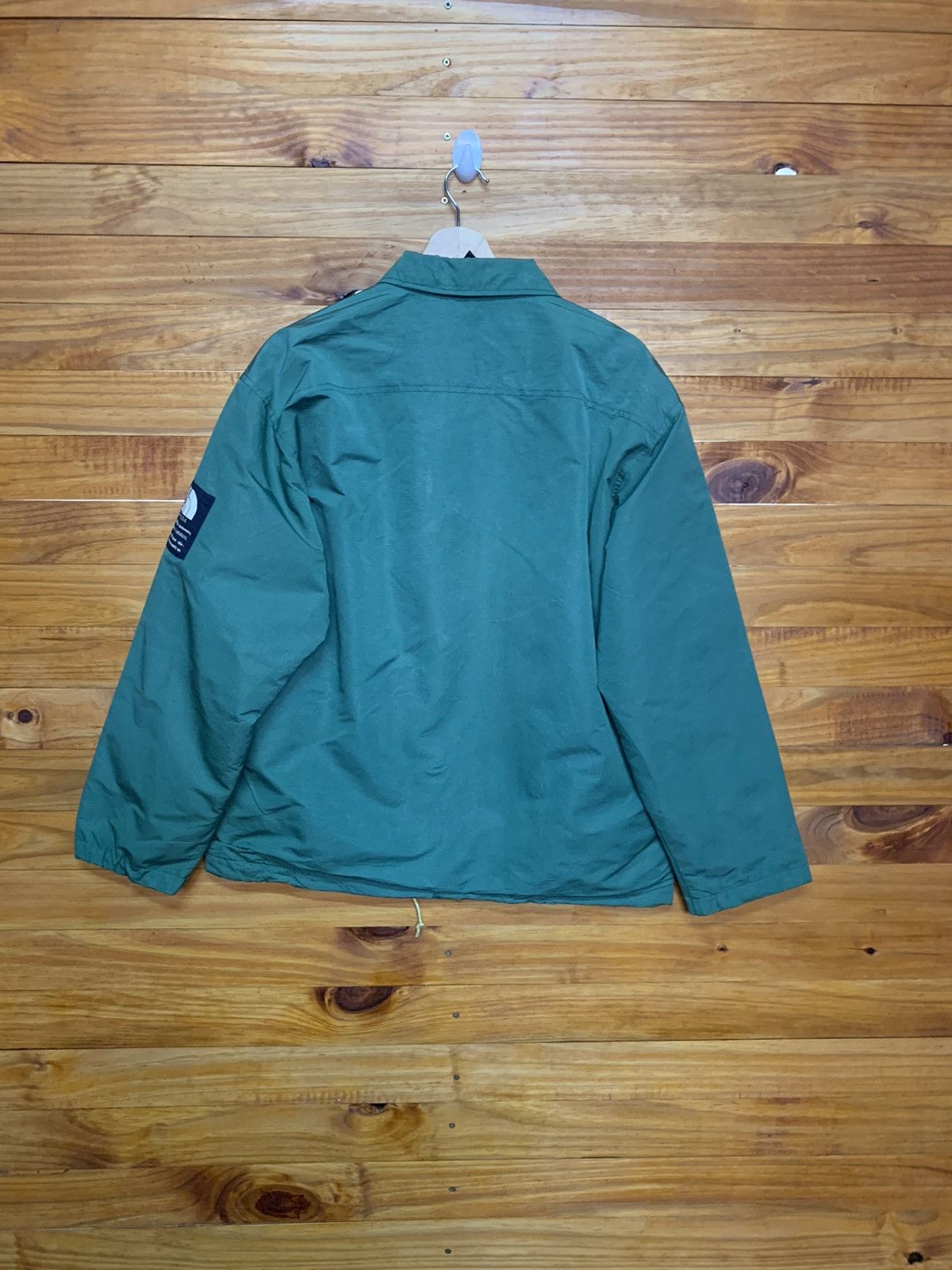 The North Face Vintage The North Face Nylon Coach Jacket Size US L / EU 52-54 / 3 - 5 Thumbnail