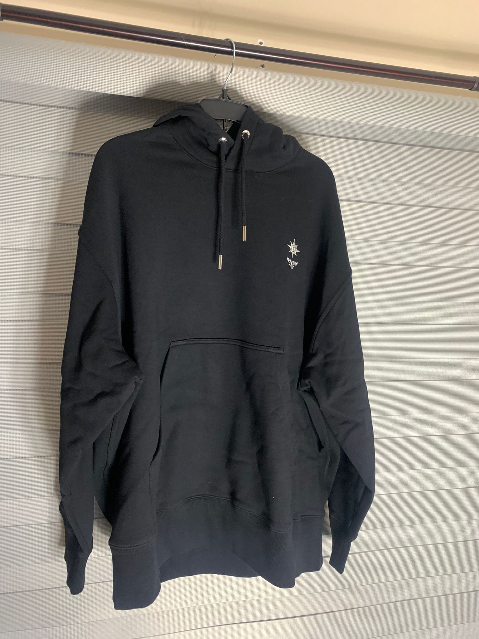 Givenchy Chain Empty Frame Hoodie in Black Size US S / EU 44-46 / 1 - 7 Thumbnail