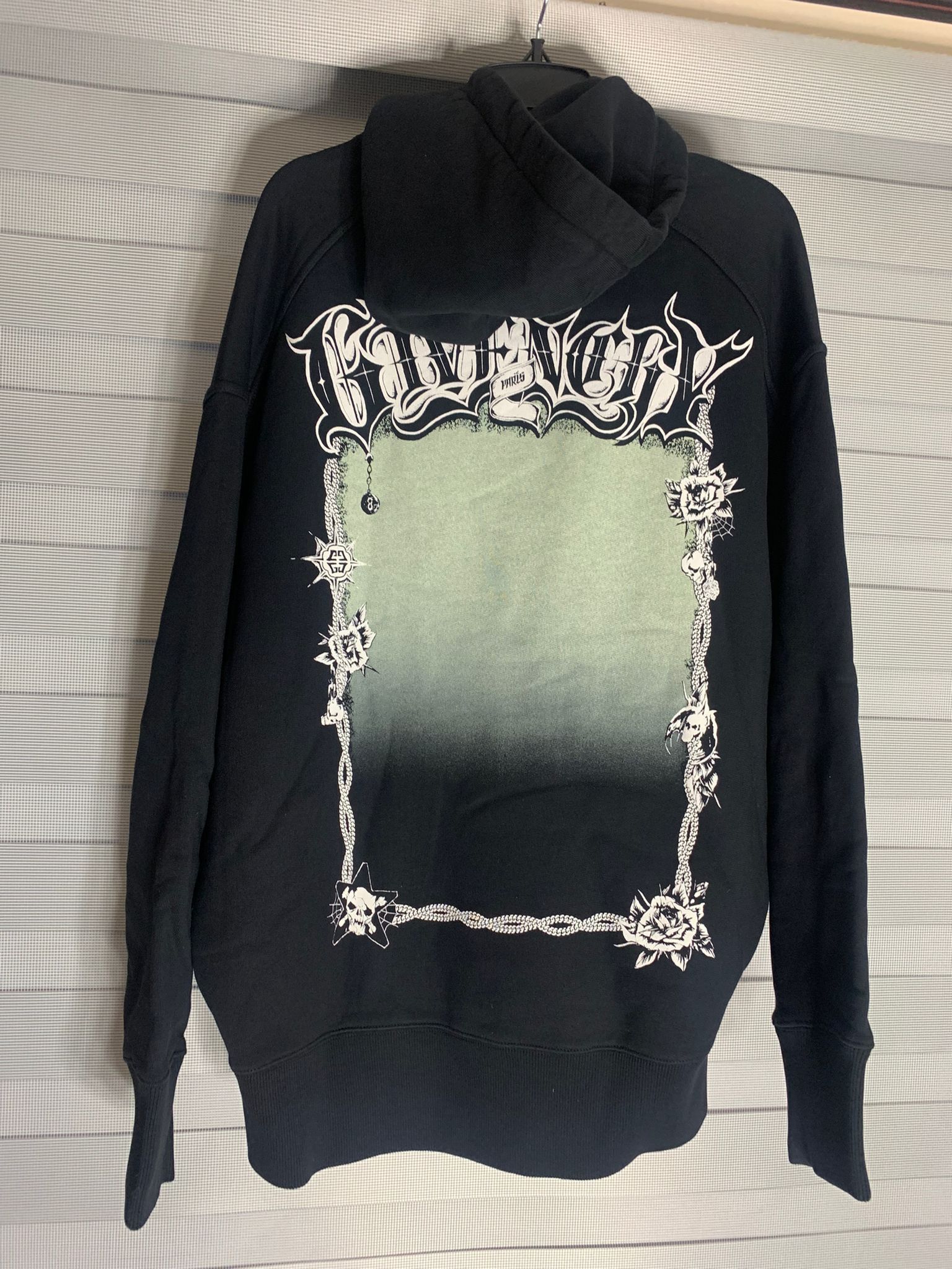 Givenchy Chain Empty Frame Hoodie in Black Size US S / EU 44-46 / 1 - 3 Thumbnail