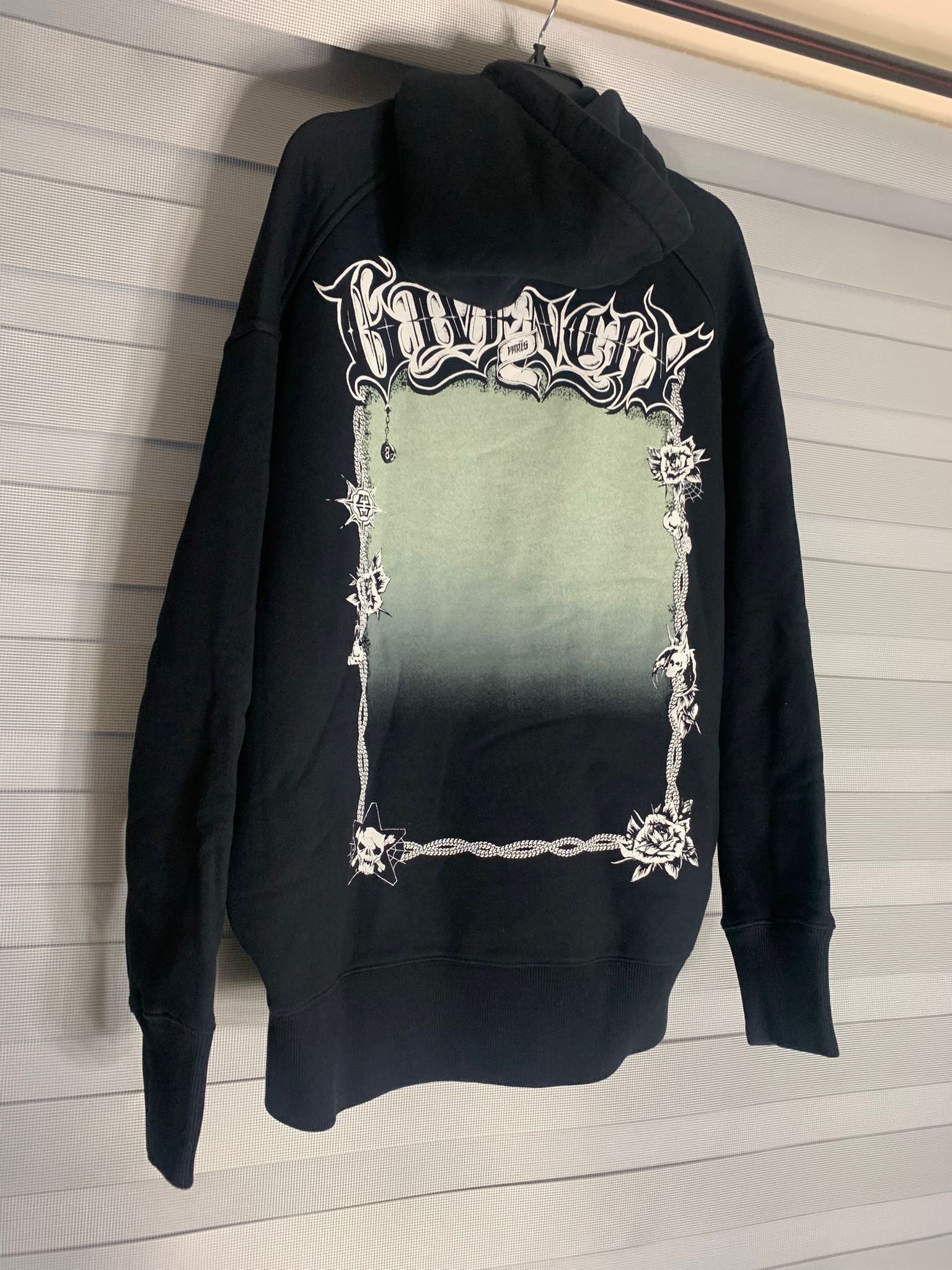 Givenchy Chain Empty Frame Hoodie in Black Size US S / EU 44-46 / 1 - 6 Thumbnail