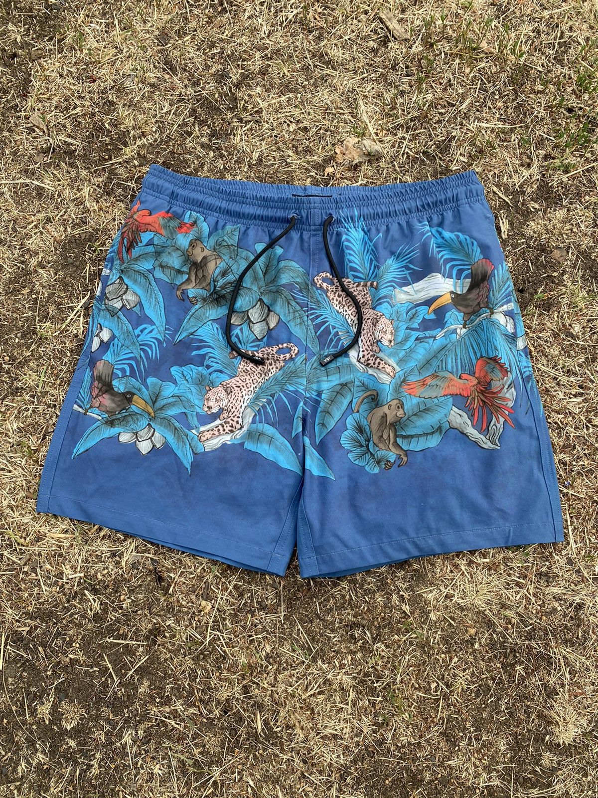 Vintage Vintage 90s art shorts streetwear Hawaiian style size XL Size US 32 / EU 48 - 1 Thumbnail