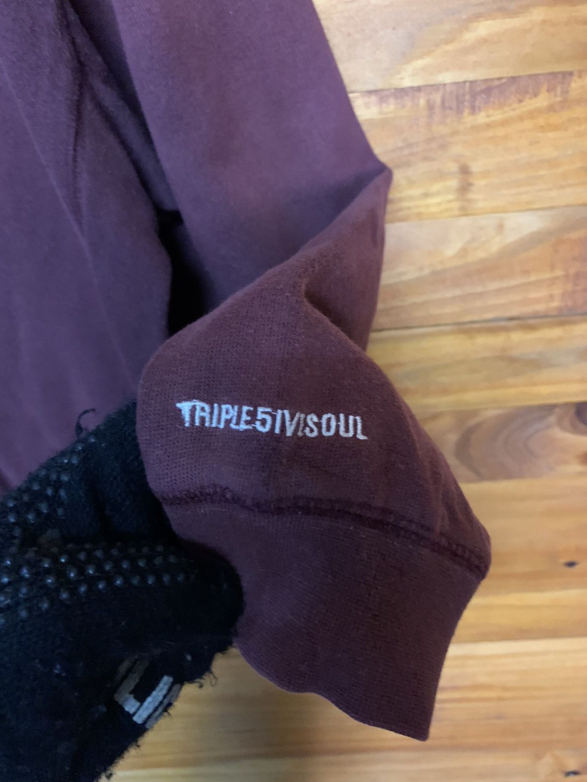 Triple 5 Soul Vintage Embroidered Triple Five Souls Sweatshirts Size US L / EU 52-54 / 3 - 5 Thumbnail