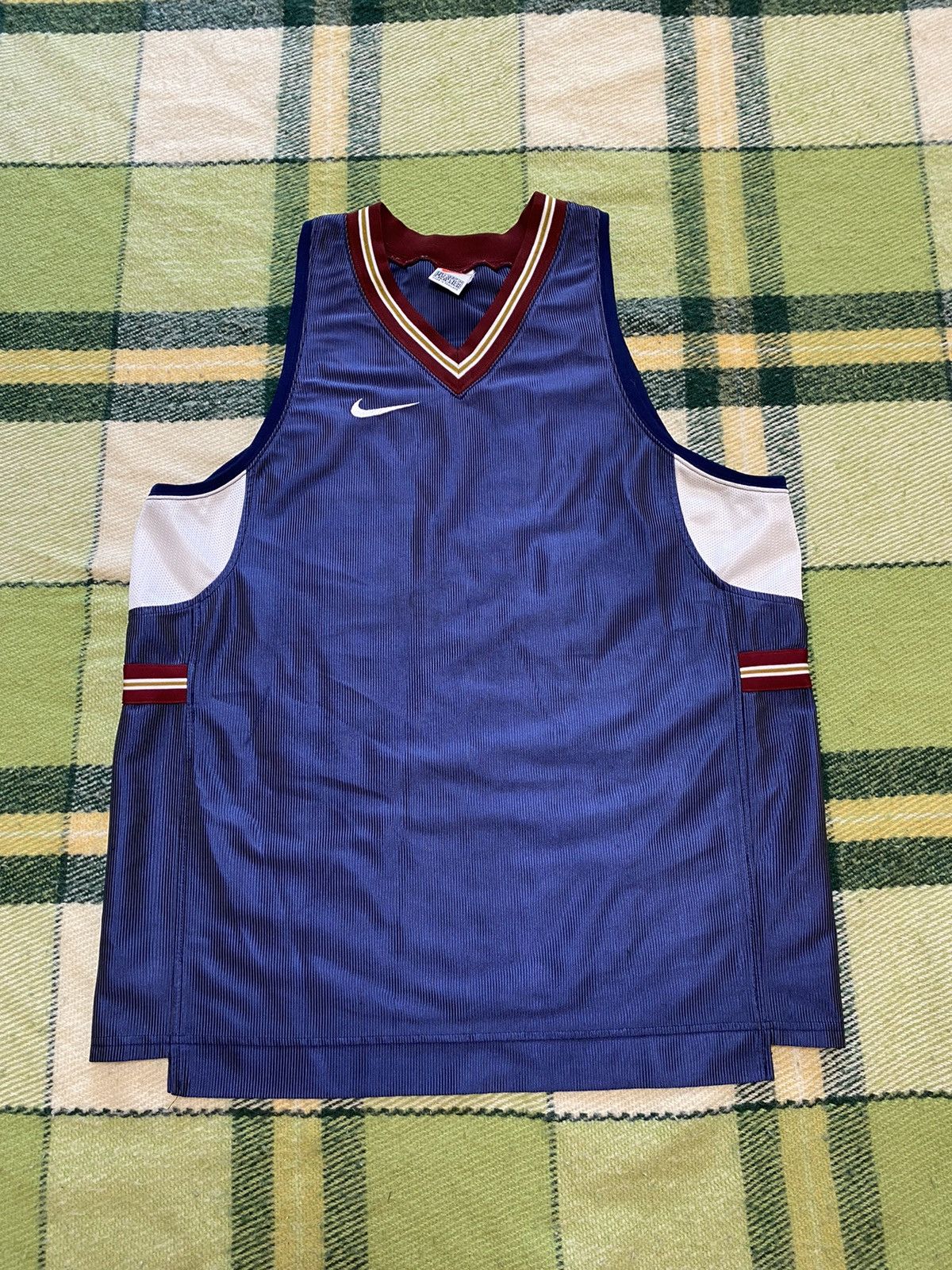Nike Vintage 90s Nike tee undershirts streetwear y2k casual style Size US L / EU 52-54 / 3 - 1 Thumbnail