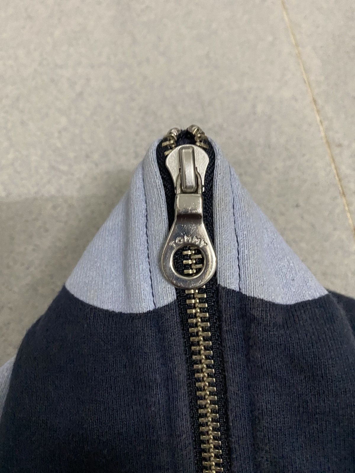 Tommy Hilfiger Vintage Tommy PolkaDot Hoodies Size US XL / EU 56 / 4 - 7 Thumbnail