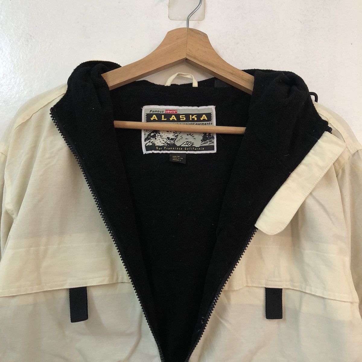Levi's VINTAGE LEVIS ALASKA SURVIVAL JACKET PARACHUTE DESIGN Size US M / EU 48-50 / 2 - 6 Thumbnail