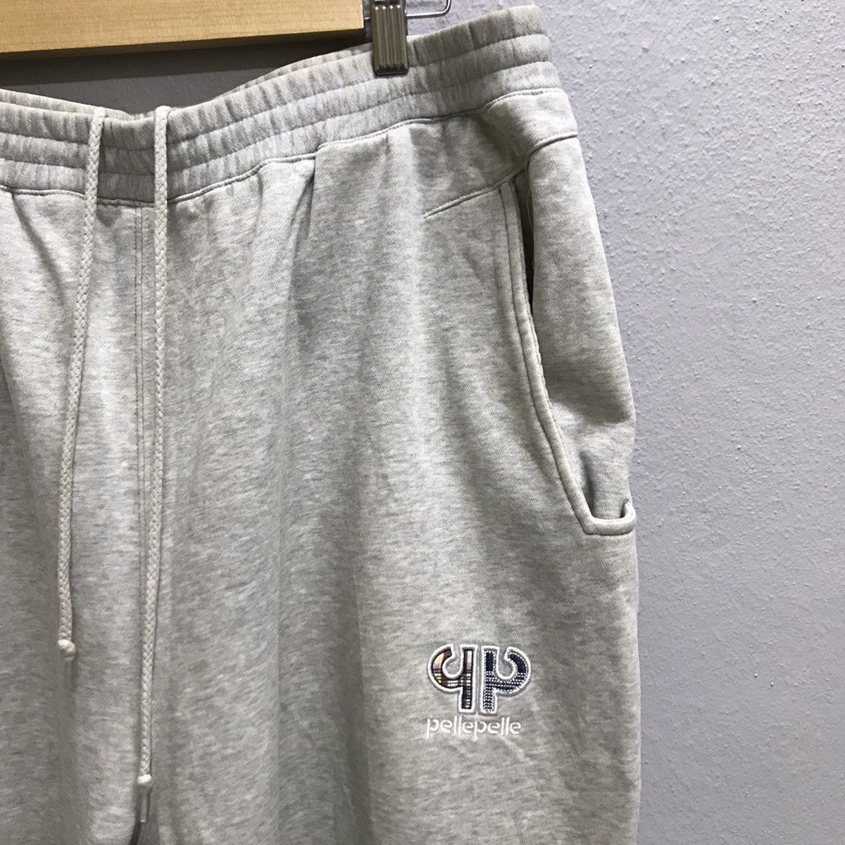 Pelle Pelle VINTAGE PELLE PELLE MARC BUCHANAN SWEAT JOGGER PANTS Size US 34 / EU 50 - 5 Thumbnail
