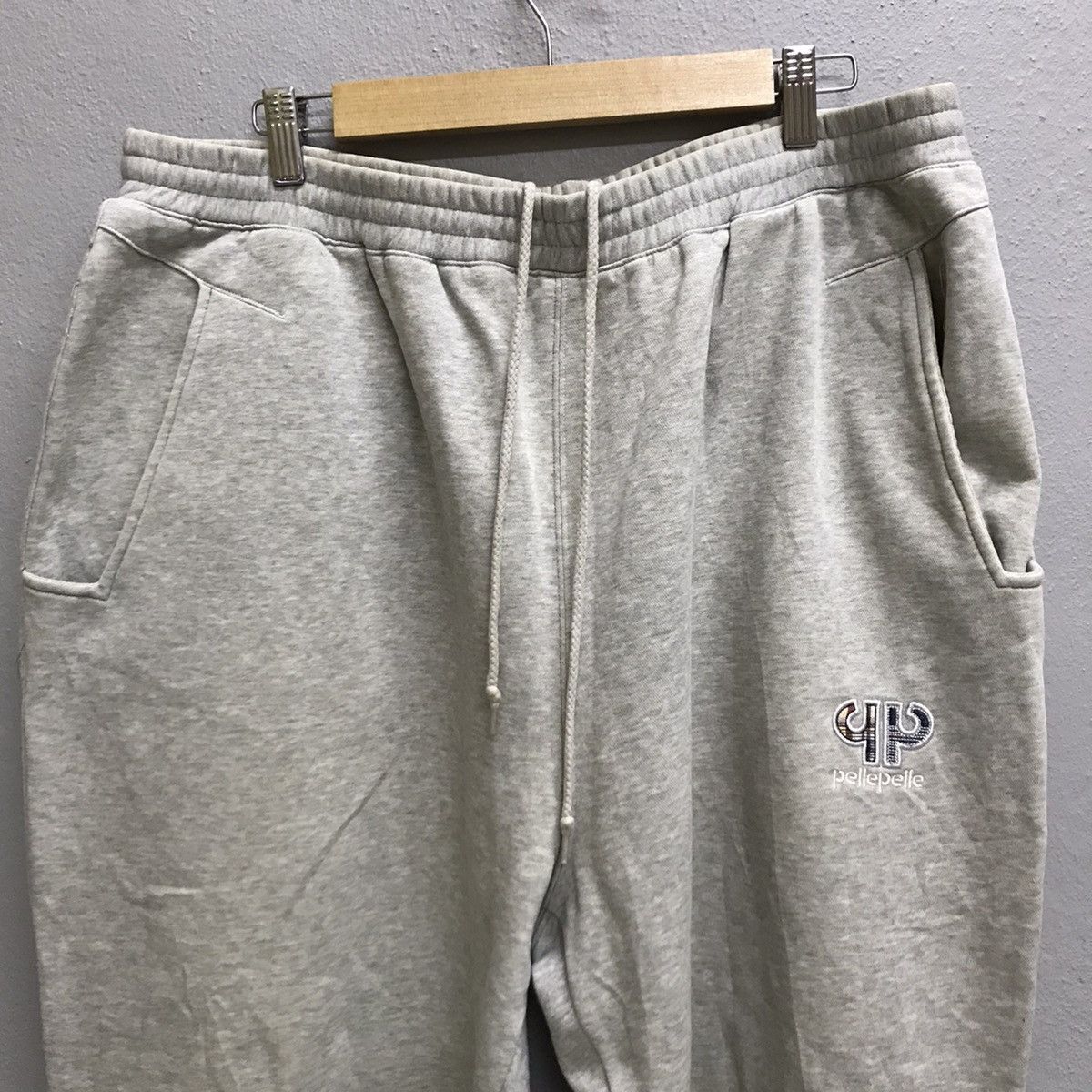 Pelle Pelle VINTAGE PELLE PELLE MARC BUCHANAN SWEAT JOGGER PANTS Size US 34 / EU 50 - 4 Thumbnail