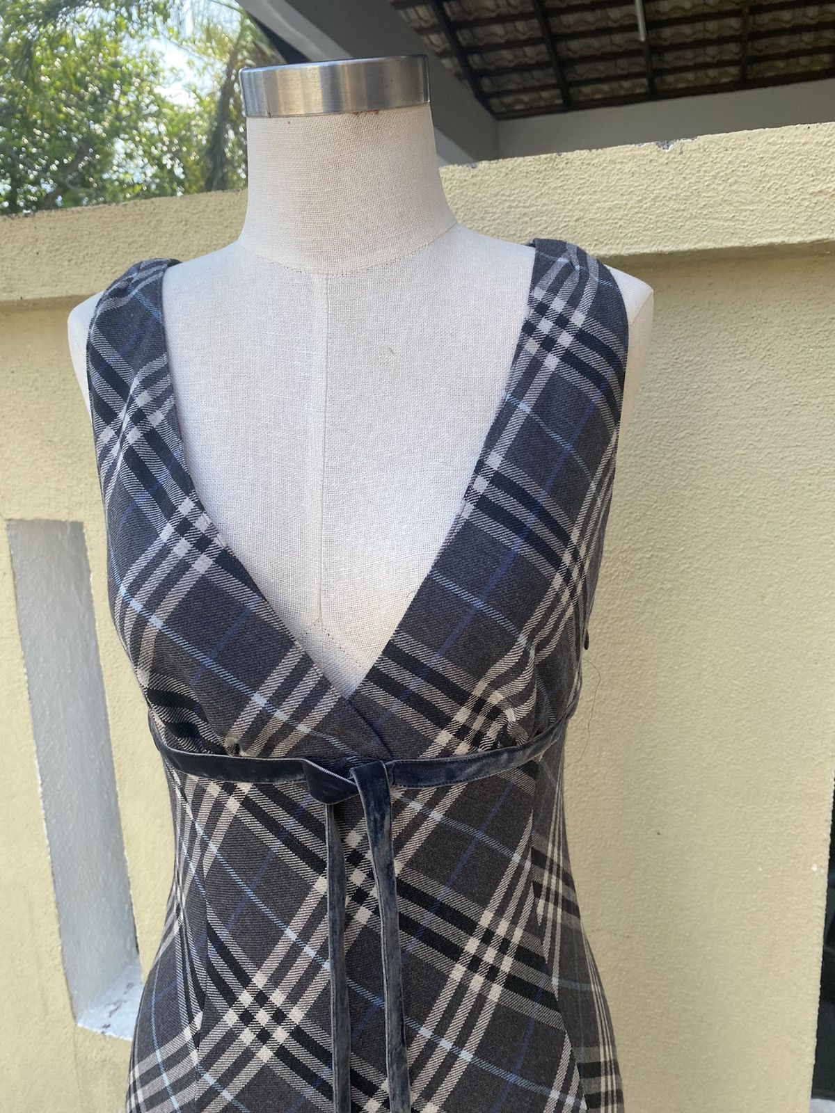 Burberry vintage burberry midi dress Size S / US 4 / IT 40 - 2 Thumbnail