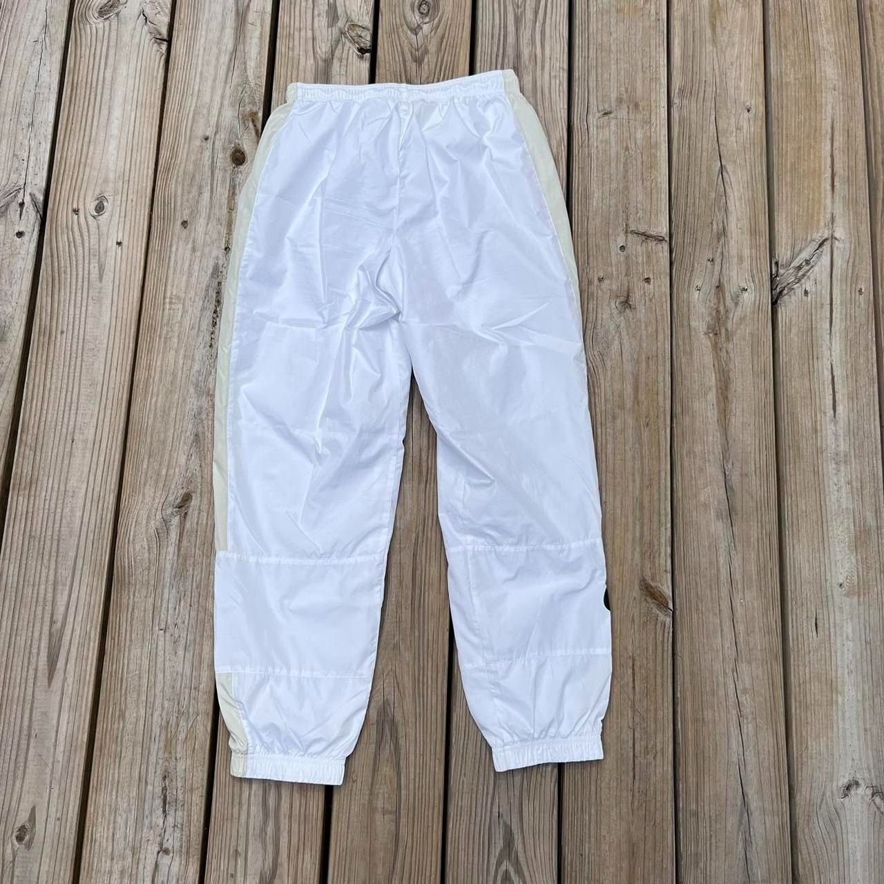 Nike Nike Windbreaker Pants White jogger style track pants Size US 28 / EU 44 - 2 Thumbnail