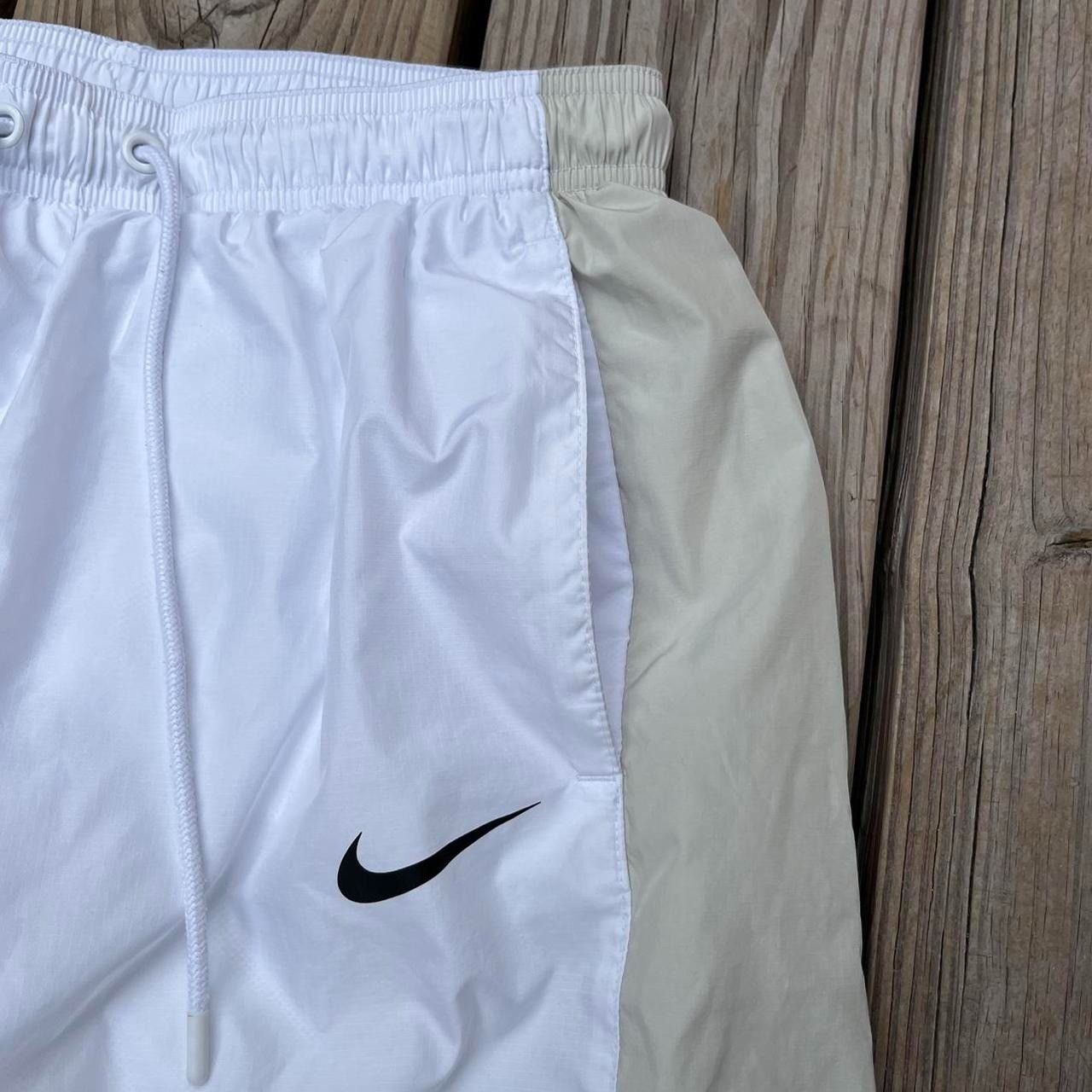Nike Nike Windbreaker Pants White jogger style track pants Size US 28 / EU 44 - 4 Thumbnail