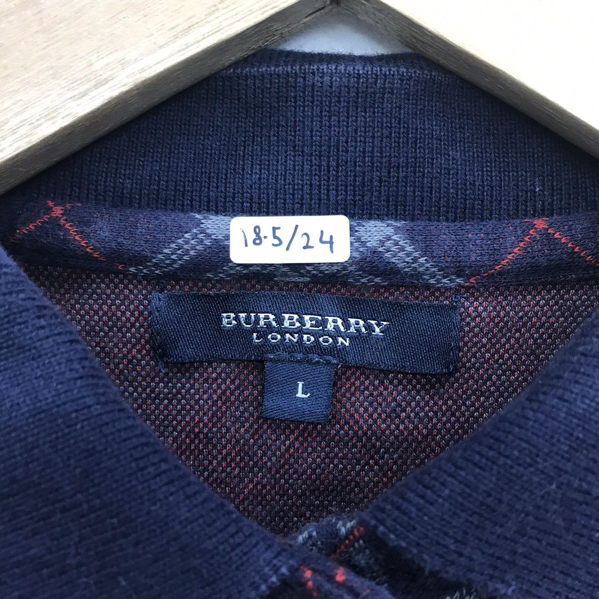 Burberry Rare burberry nova check polo tshirt button ups Size US L / EU 52-54 / 3 - 9 Thumbnail