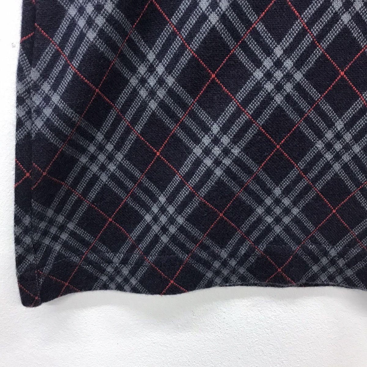 Burberry Rare burberry nova check polo tshirt button ups Size US L / EU 52-54 / 3 - 6 Thumbnail